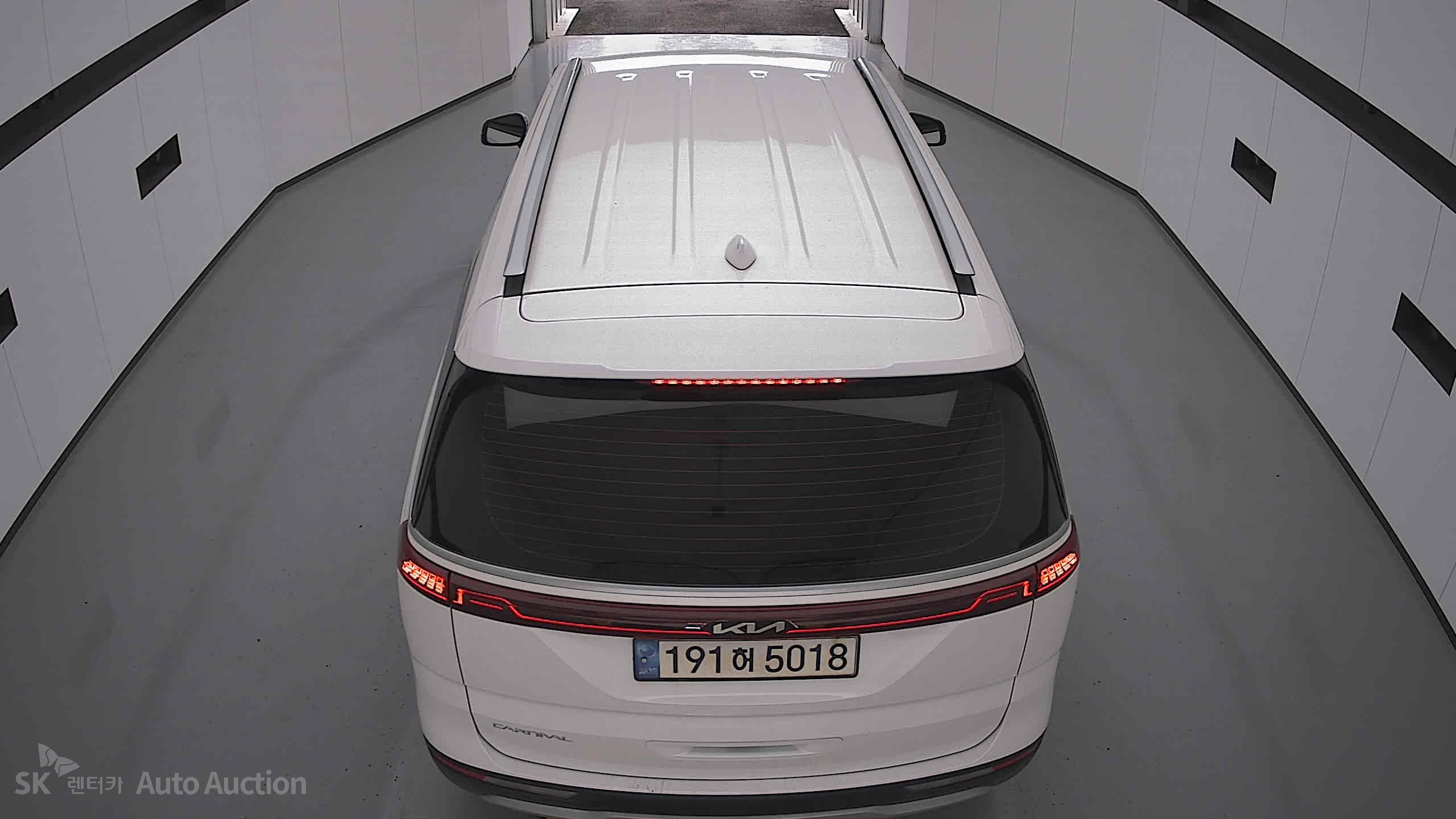 2023 - kia carnival