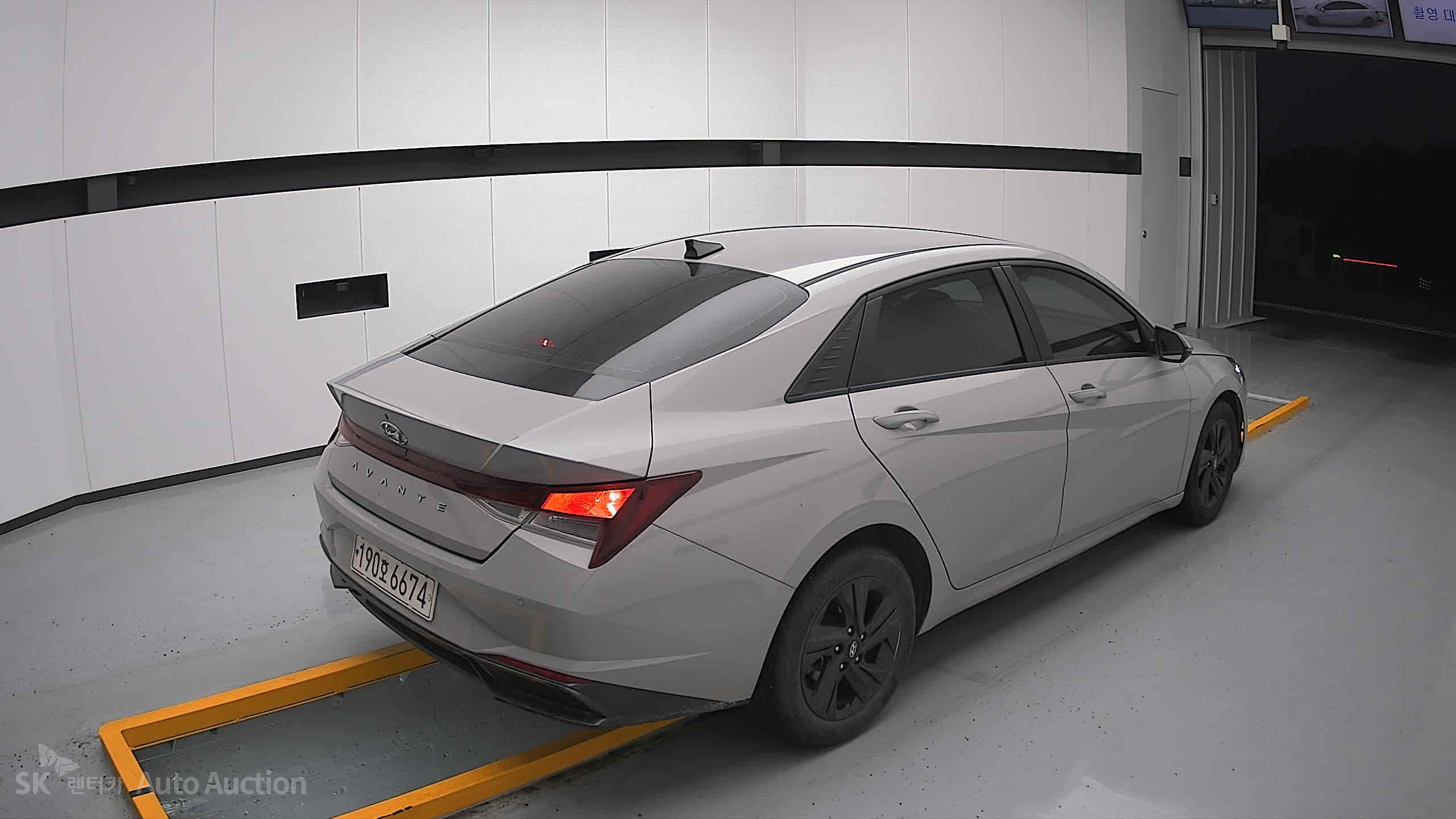2023 - hyundai avante