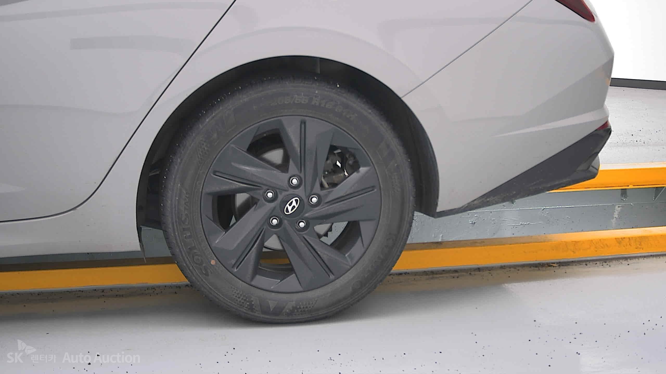 2023 - hyundai avante