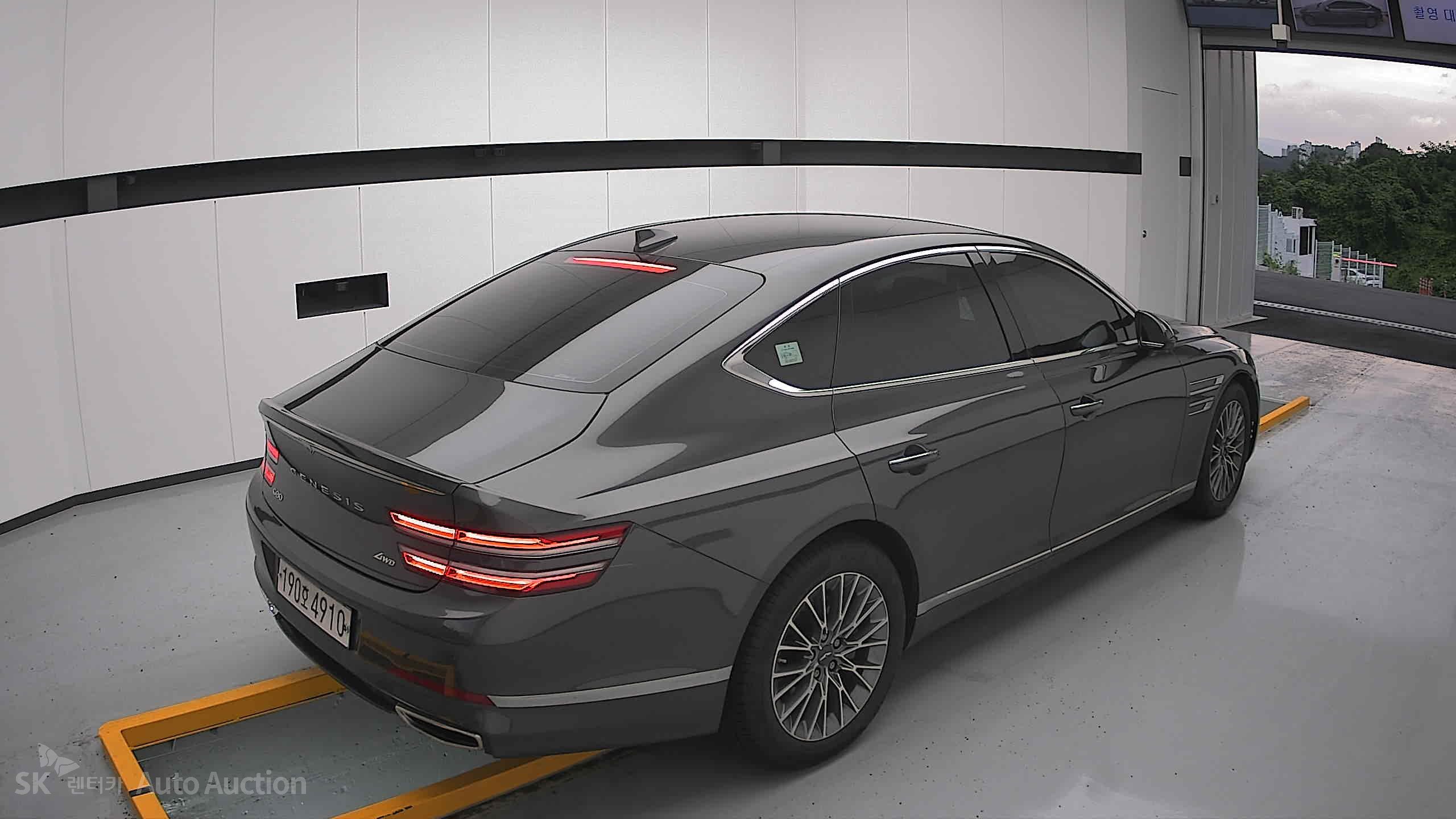 2022 - genesis g80