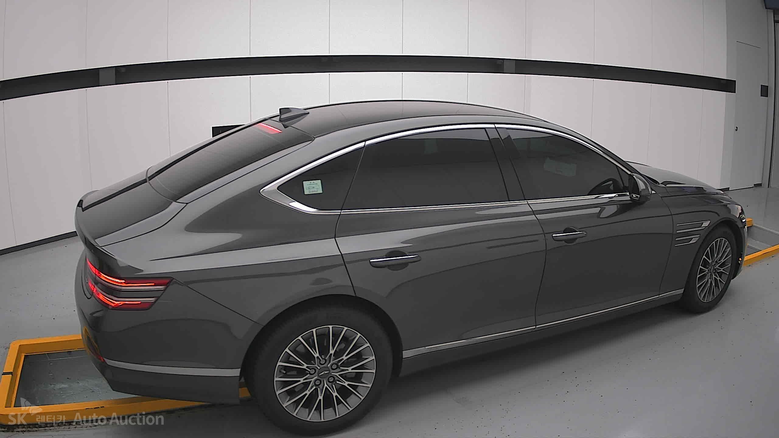 2022 - genesis g80