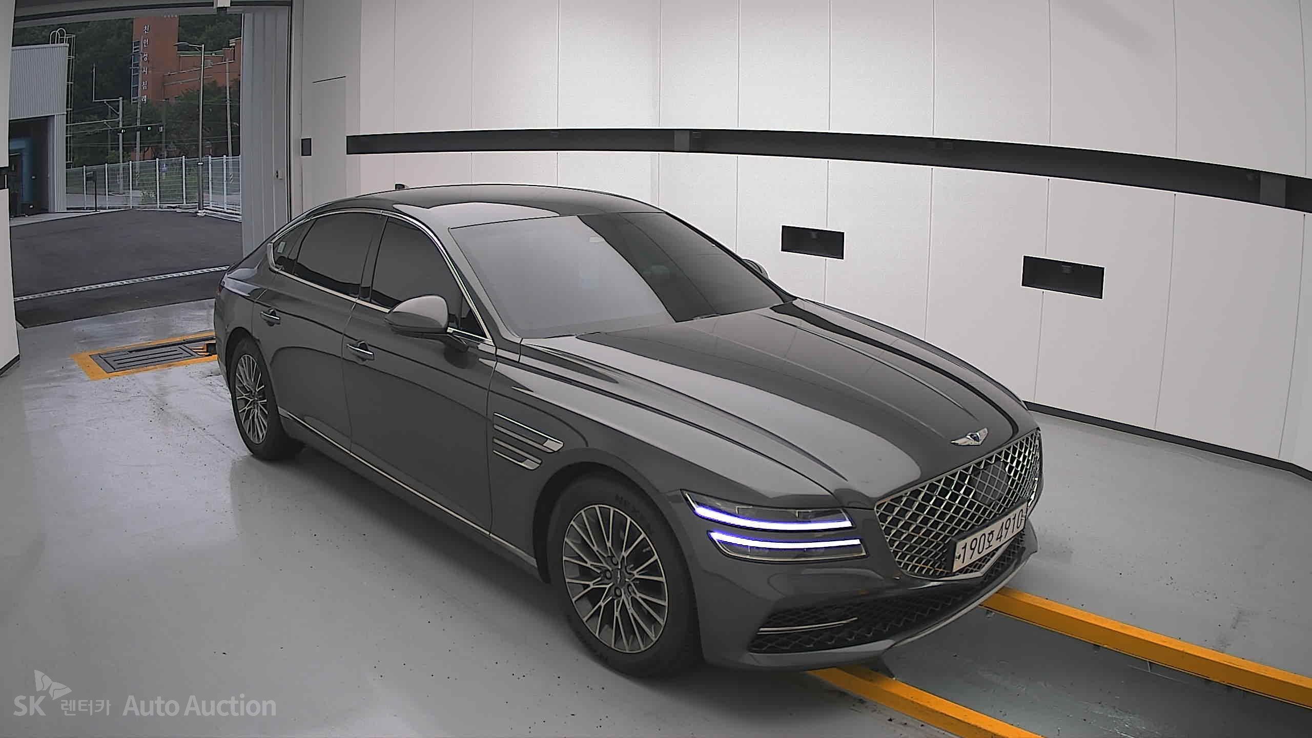 2022 - genesis g80