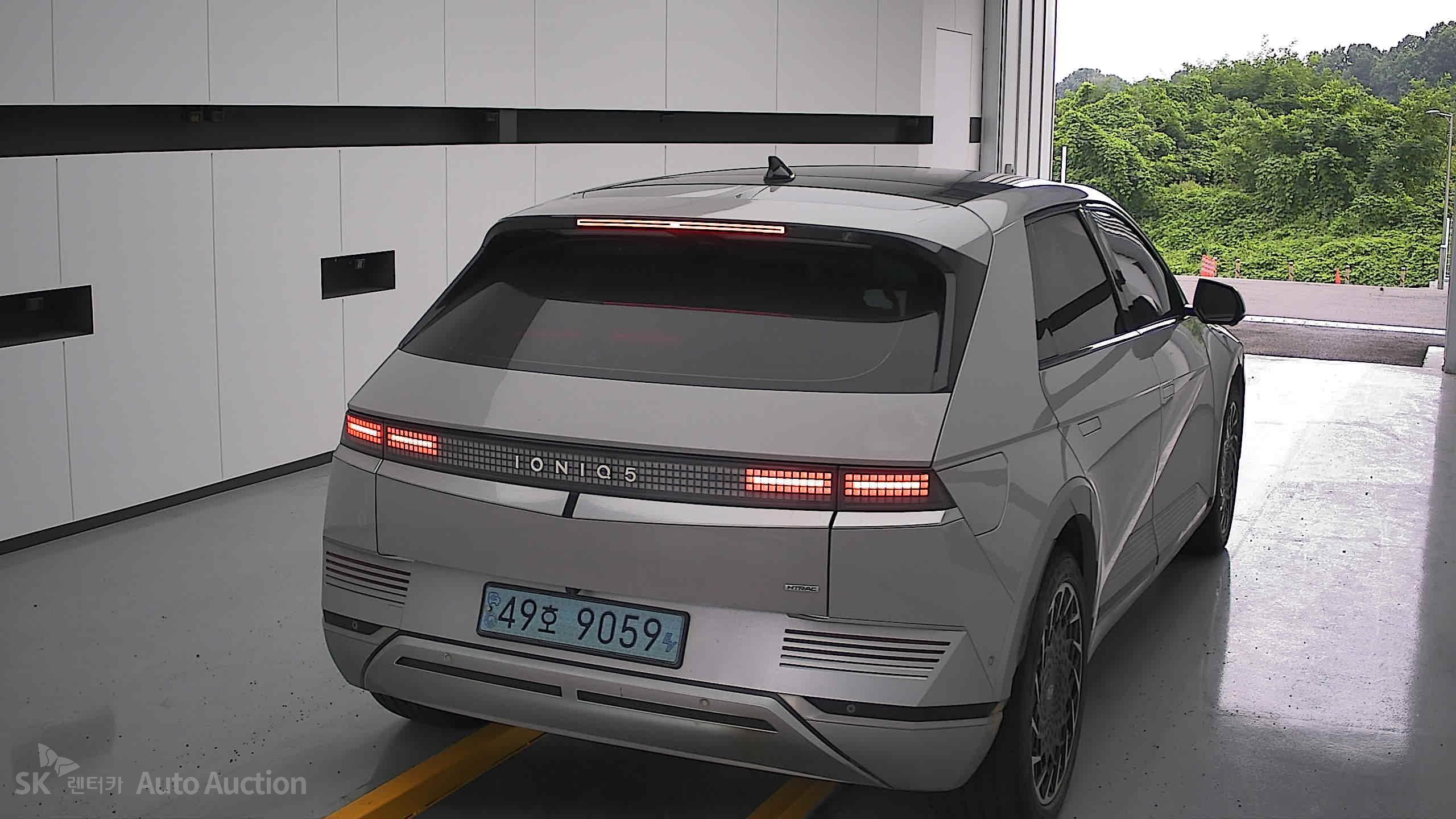 هيونداي Ioniq 2022 — صورة 16