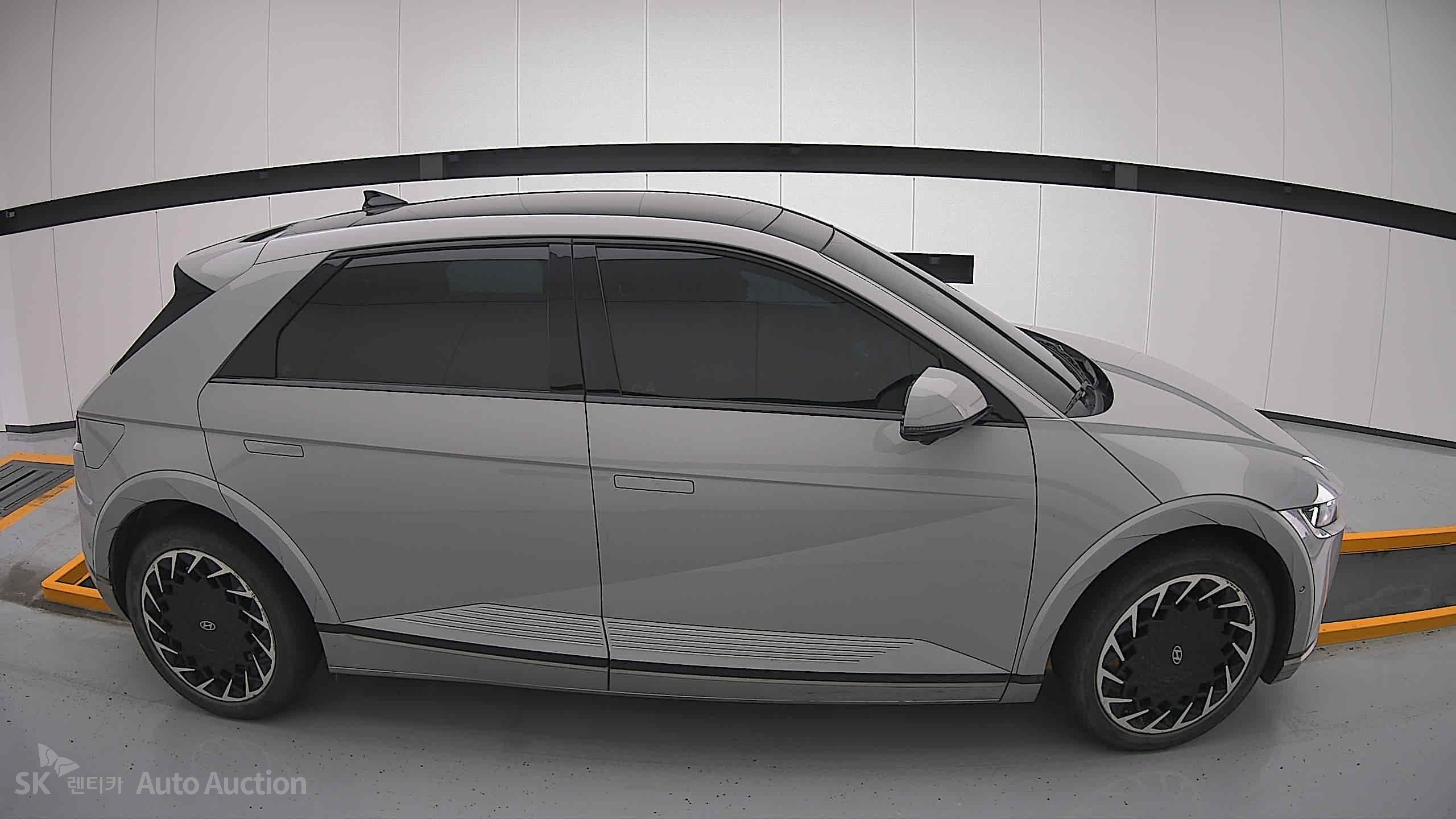 هيونداي Ioniq 2022 — صورة 19