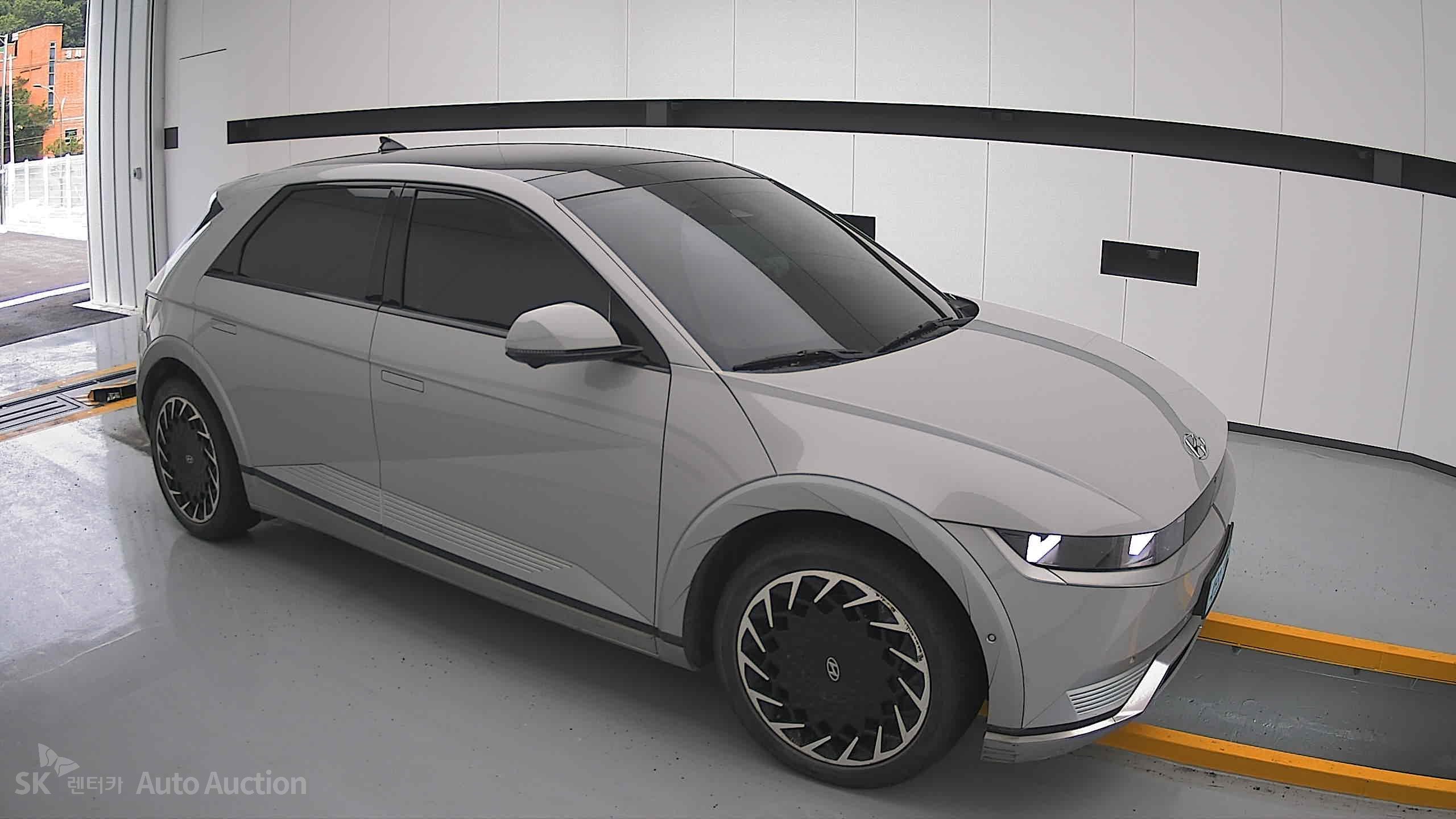 هيونداي Ioniq 2022 — صورة 20