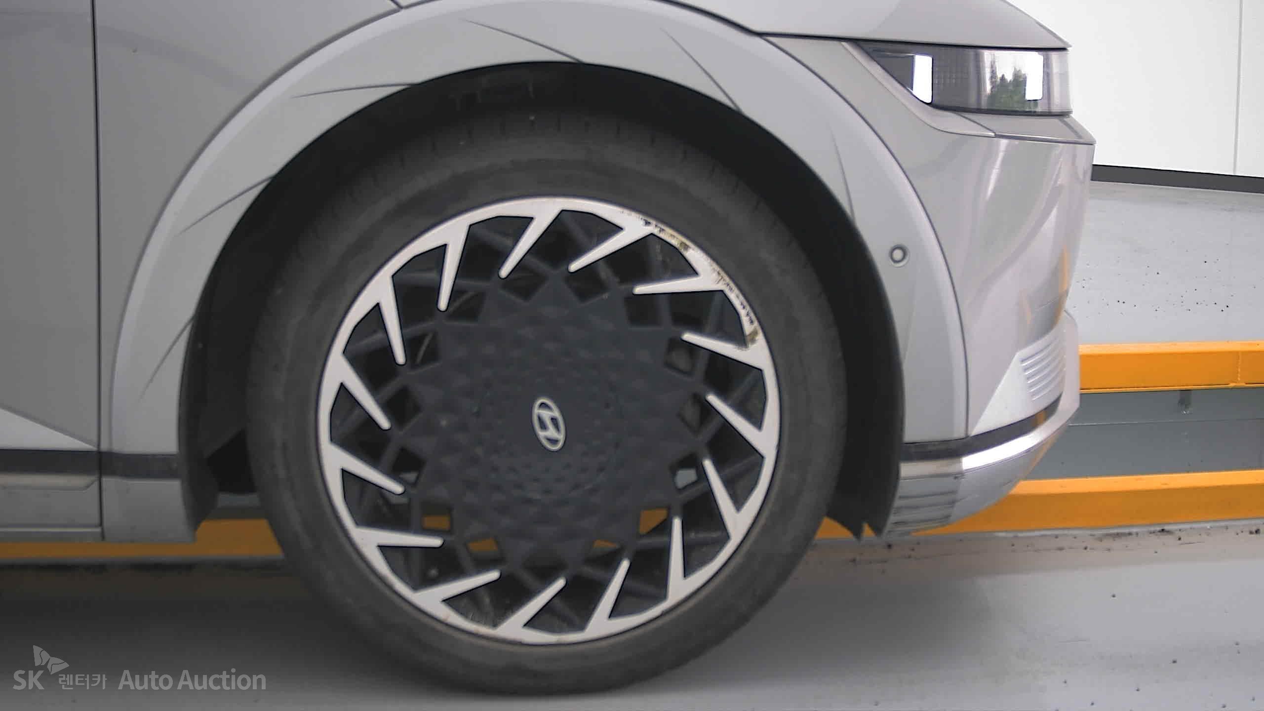 هيونداي Ioniq 2022 — صورة 28