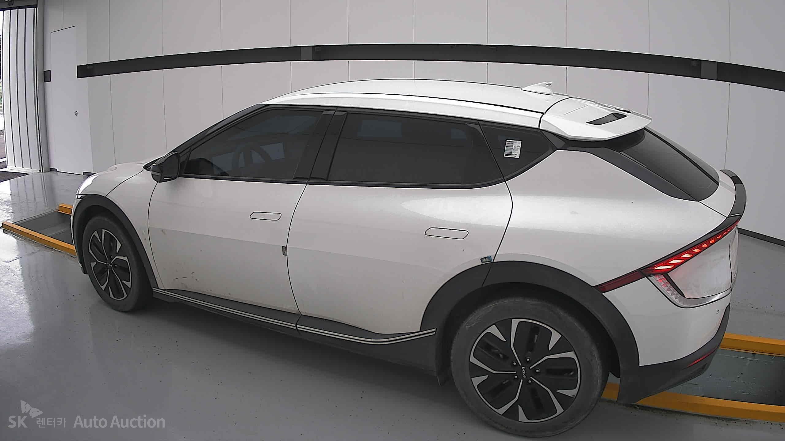 2022 - kia ev6