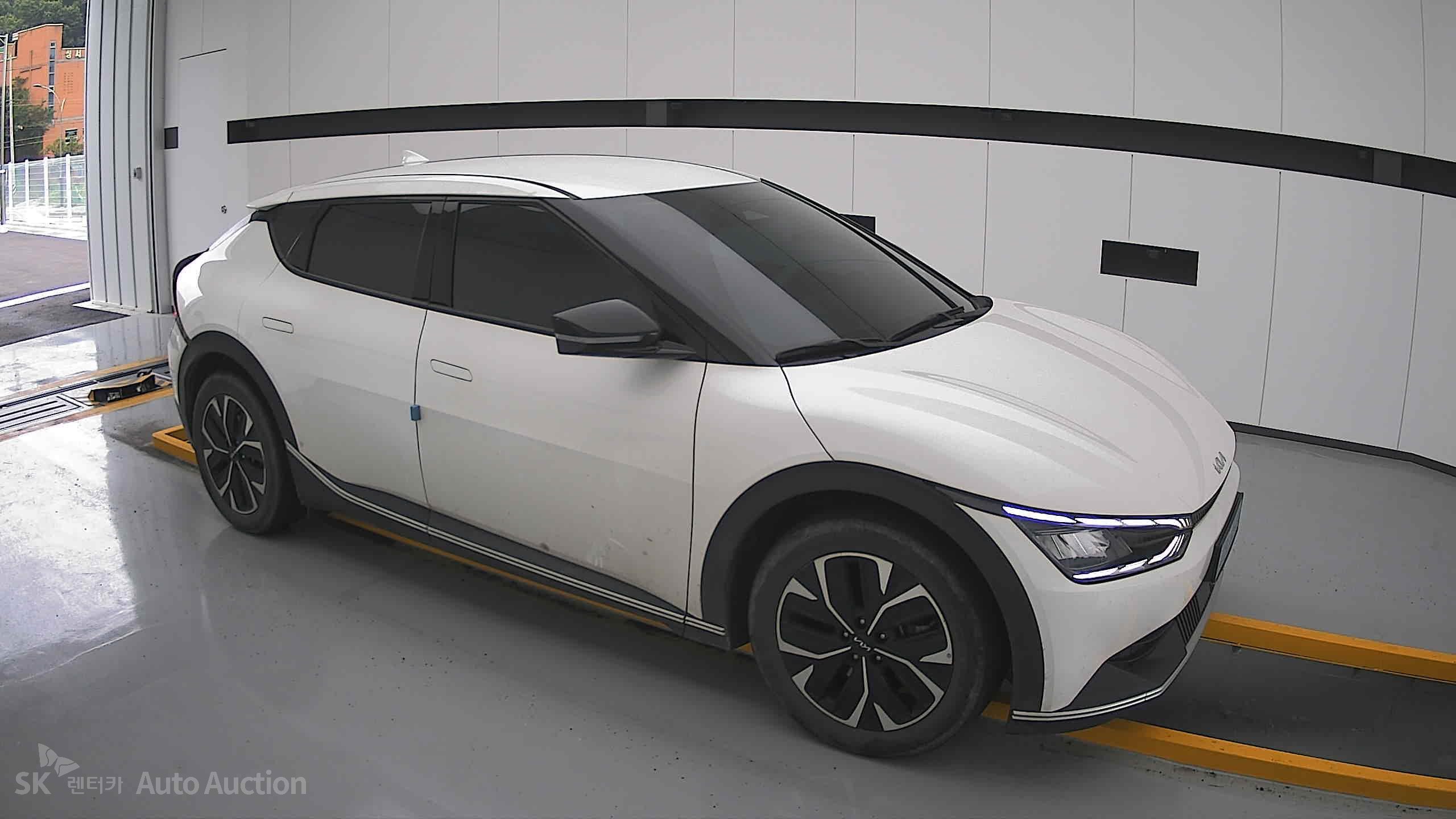 2022 - kia ev6