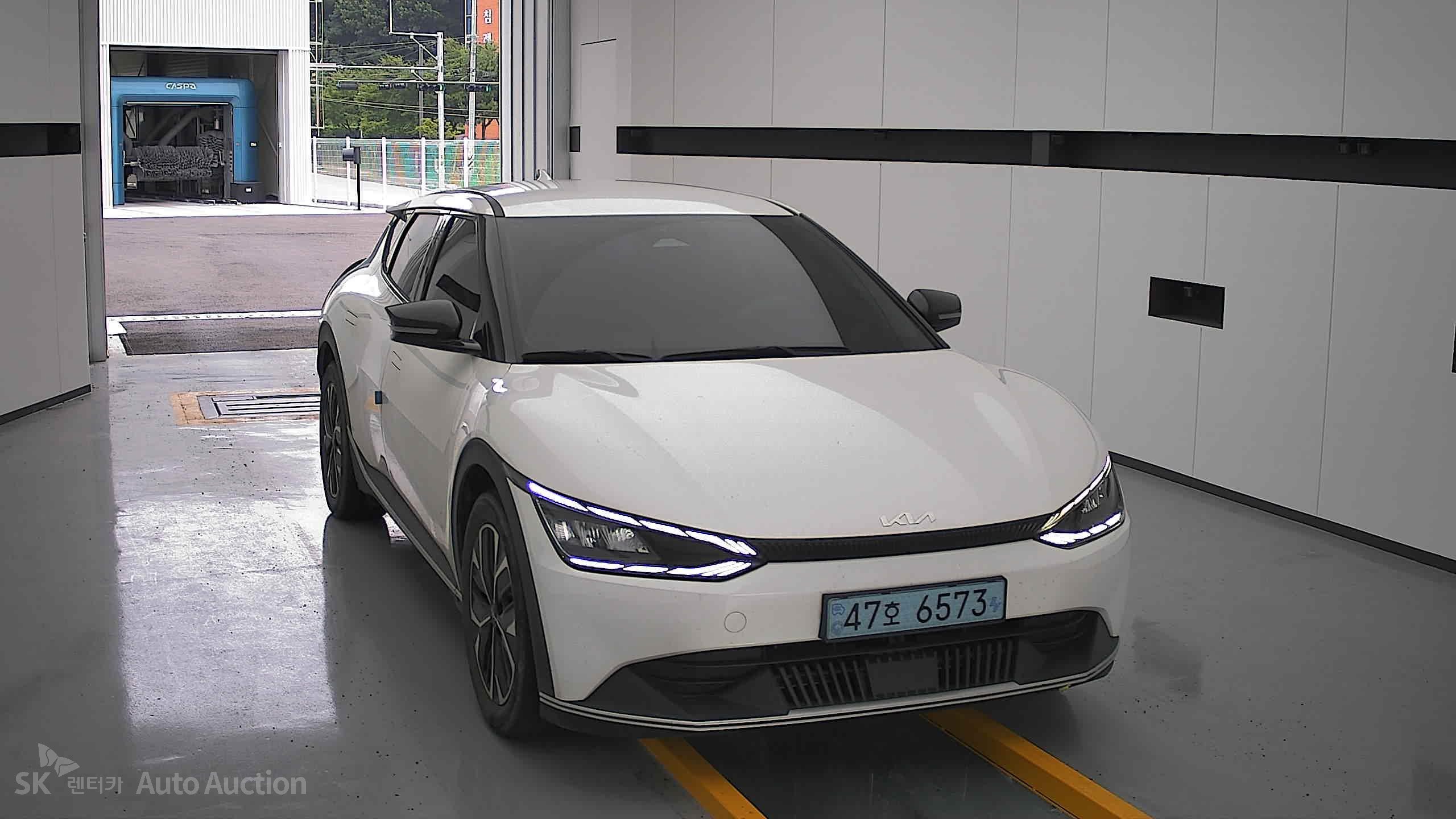 2022 - kia ev6