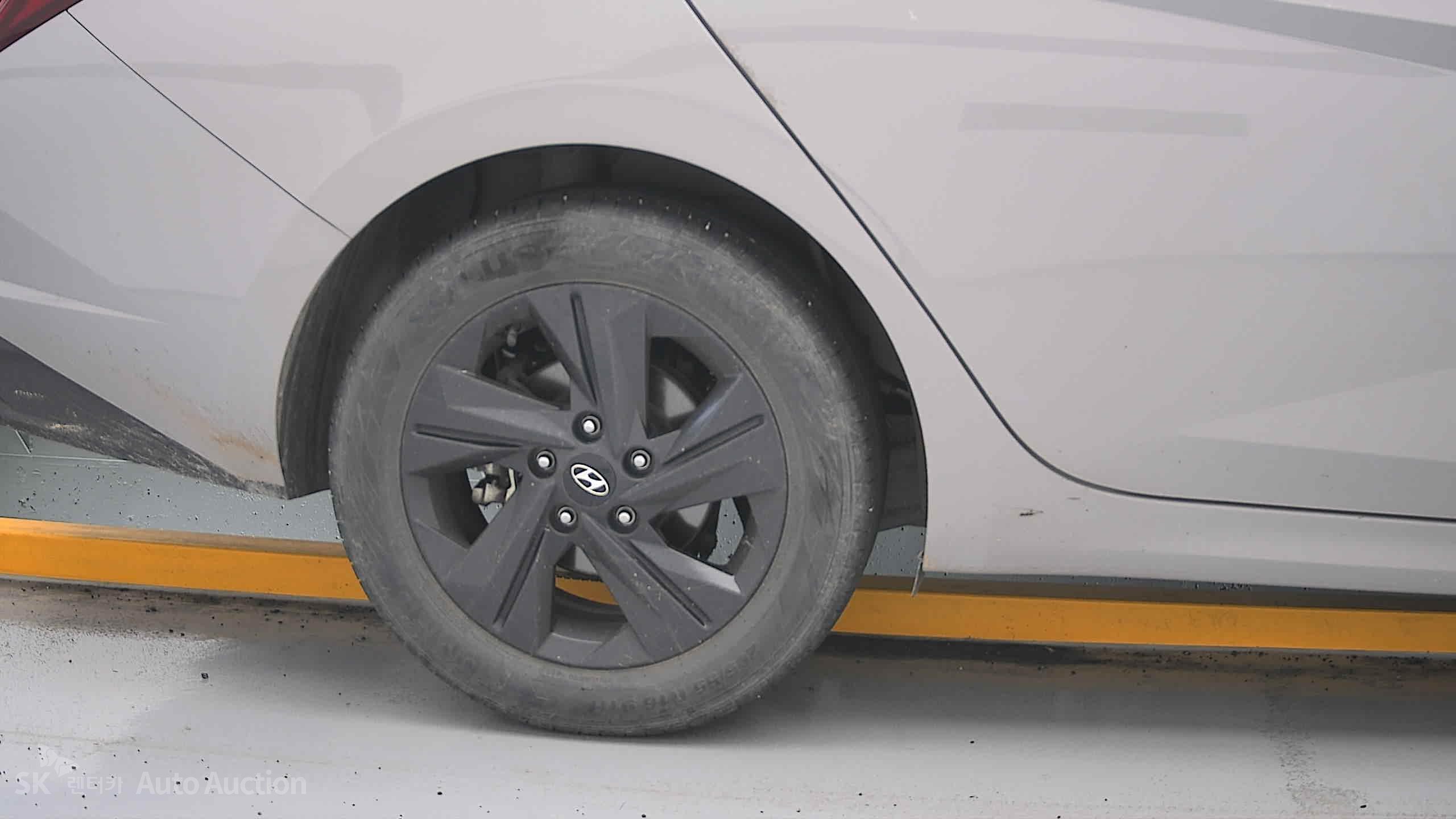 2023 - hyundai avante