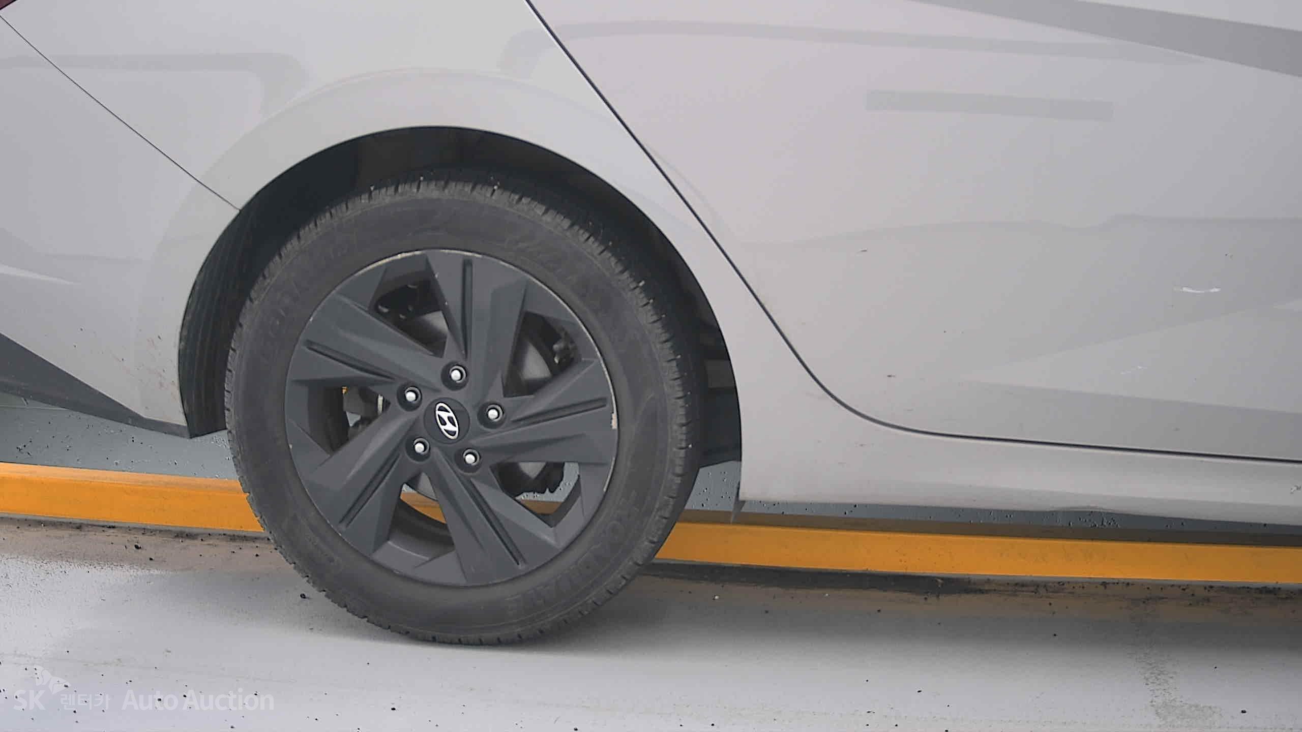 2023 - hyundai avante