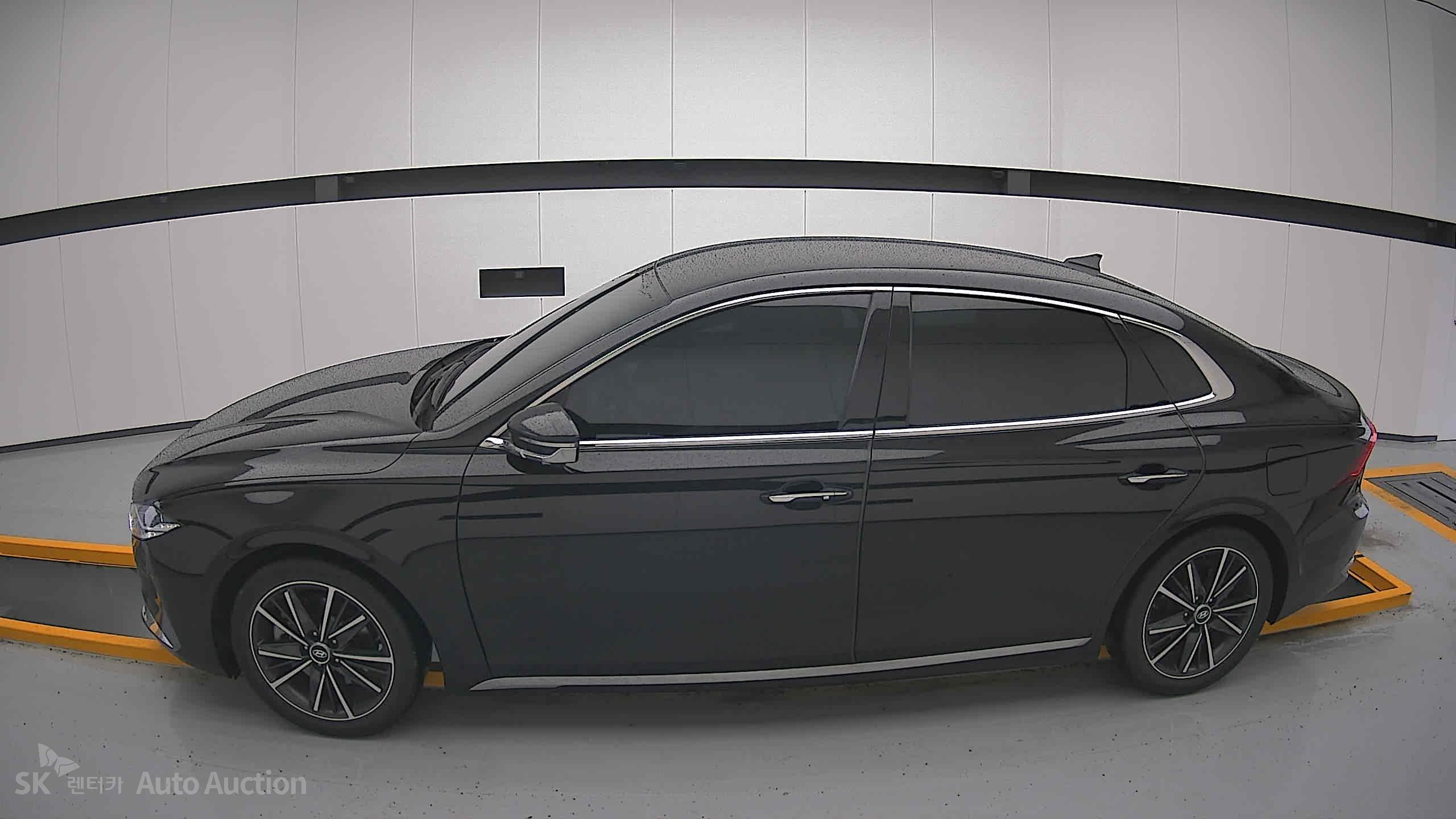 2022 - hyundai grandeur