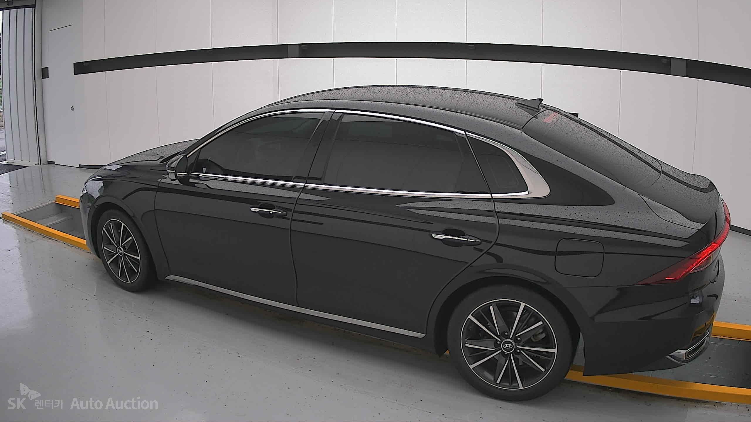 2022 - hyundai grandeur