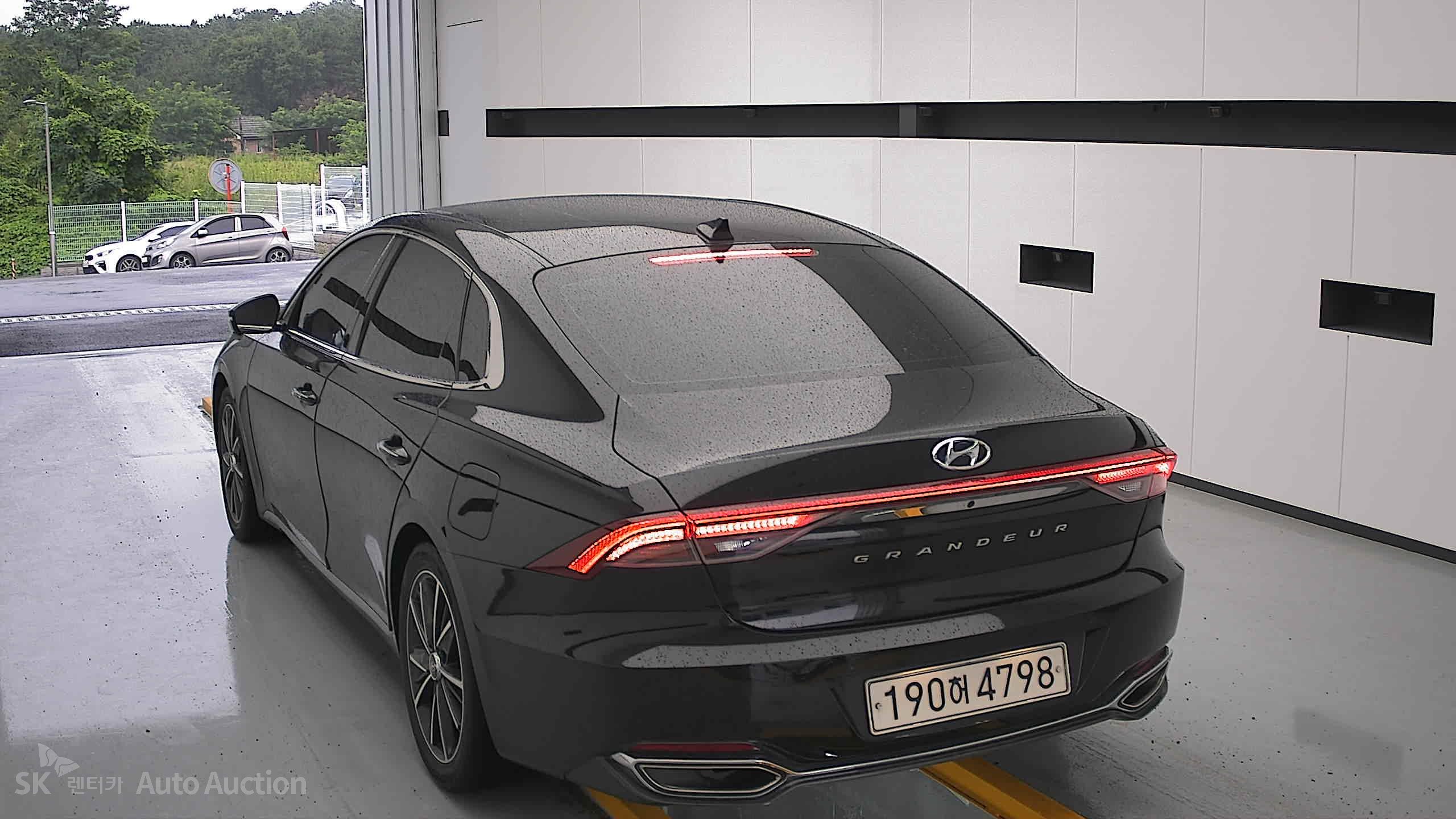 2022 - hyundai grandeur