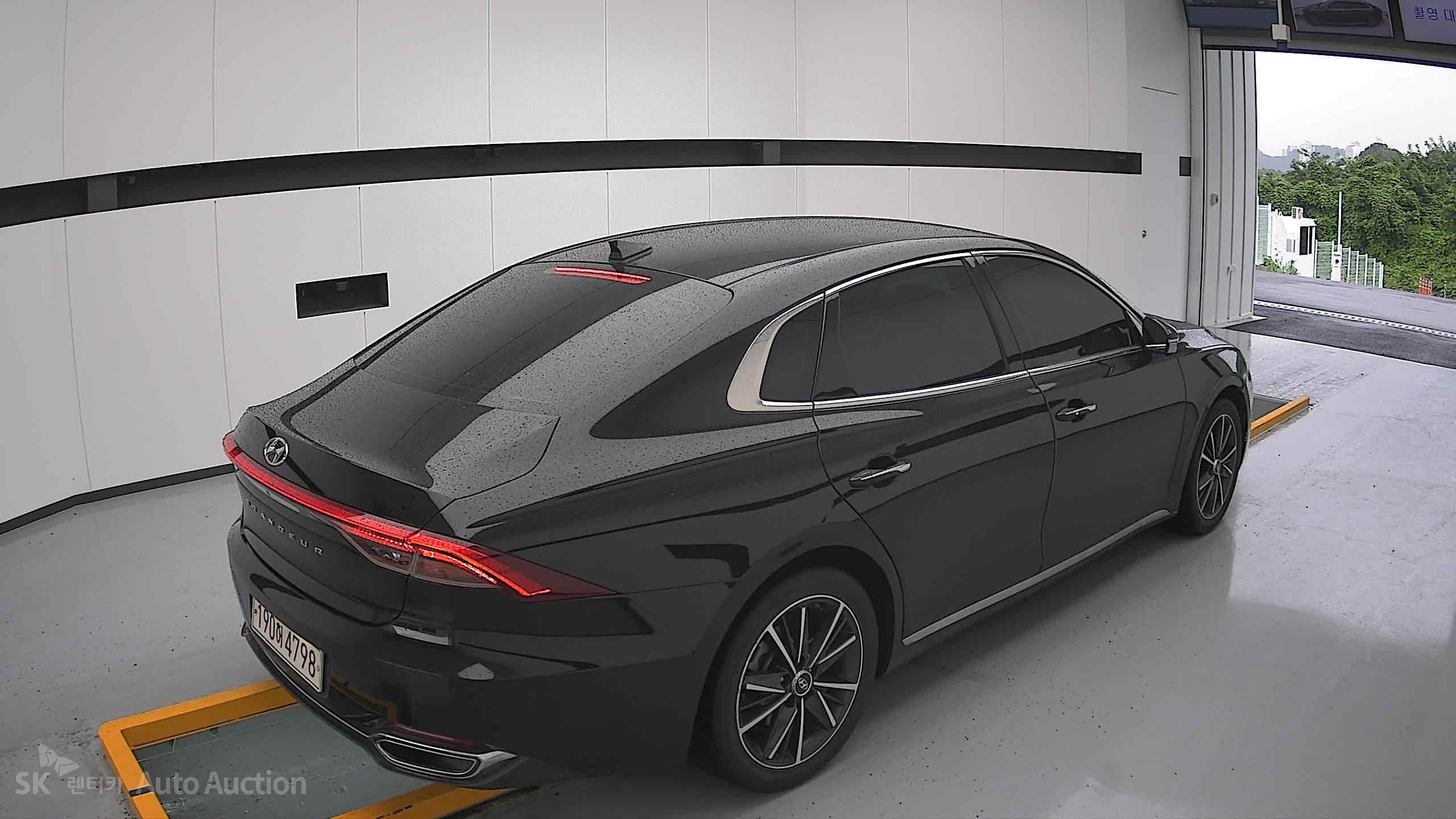 2022 - hyundai grandeur