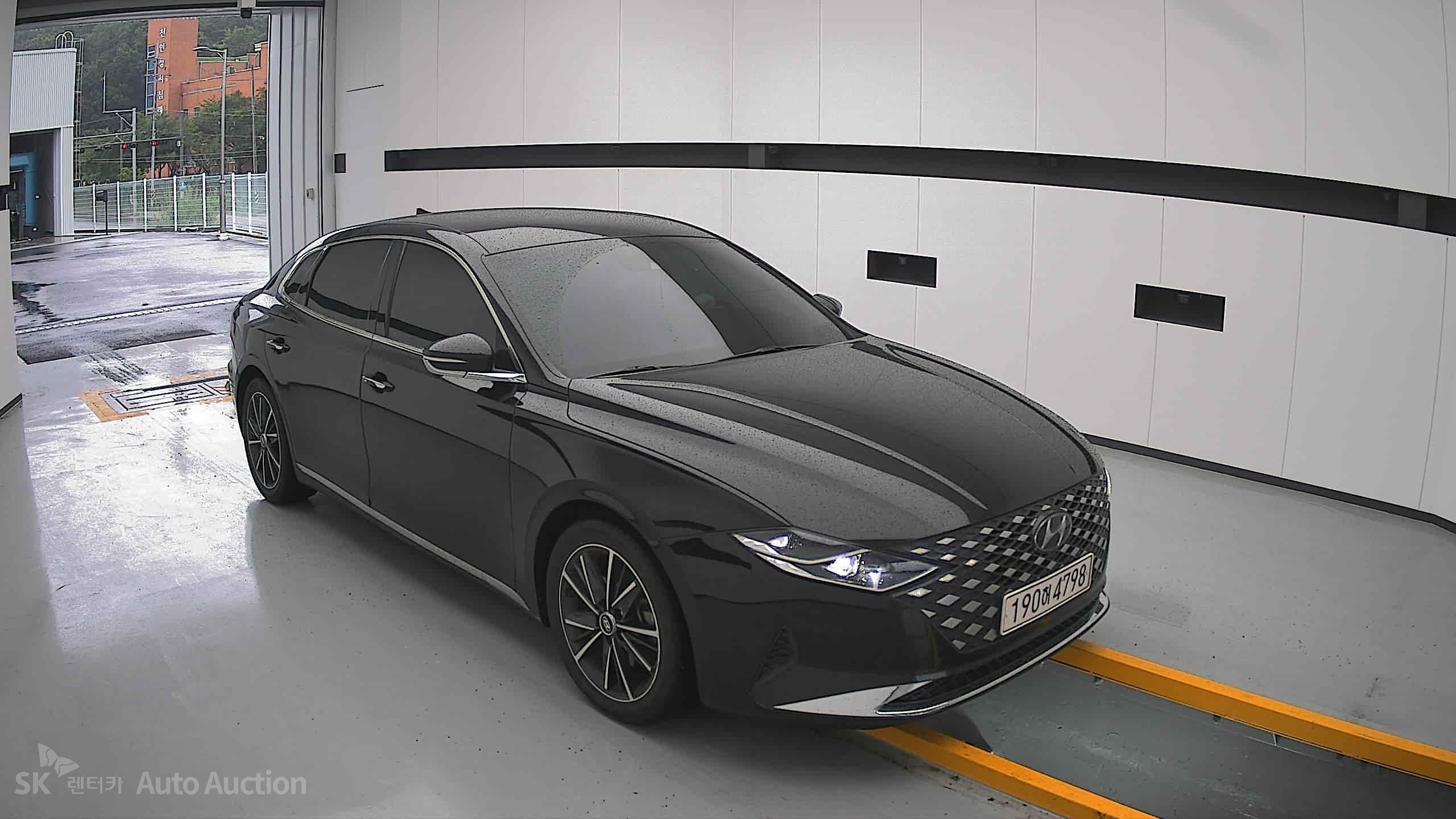 2022 - hyundai grandeur