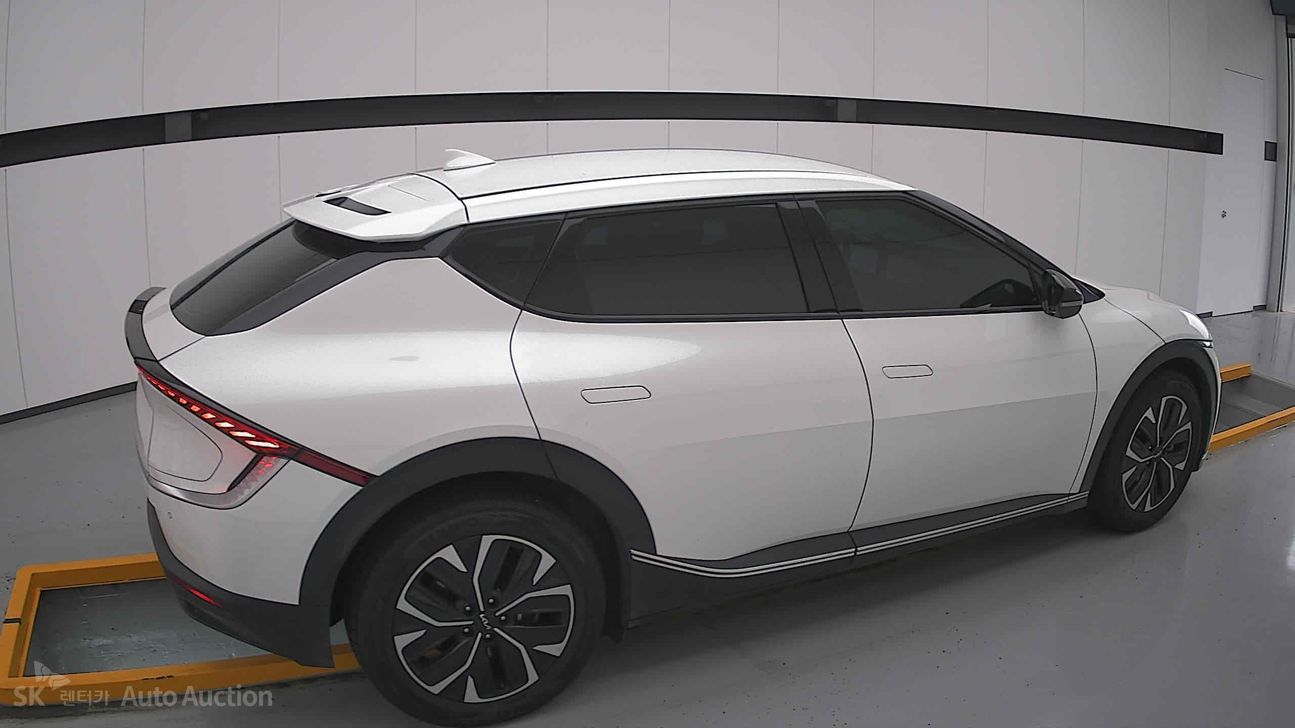 2022 - kia ev6