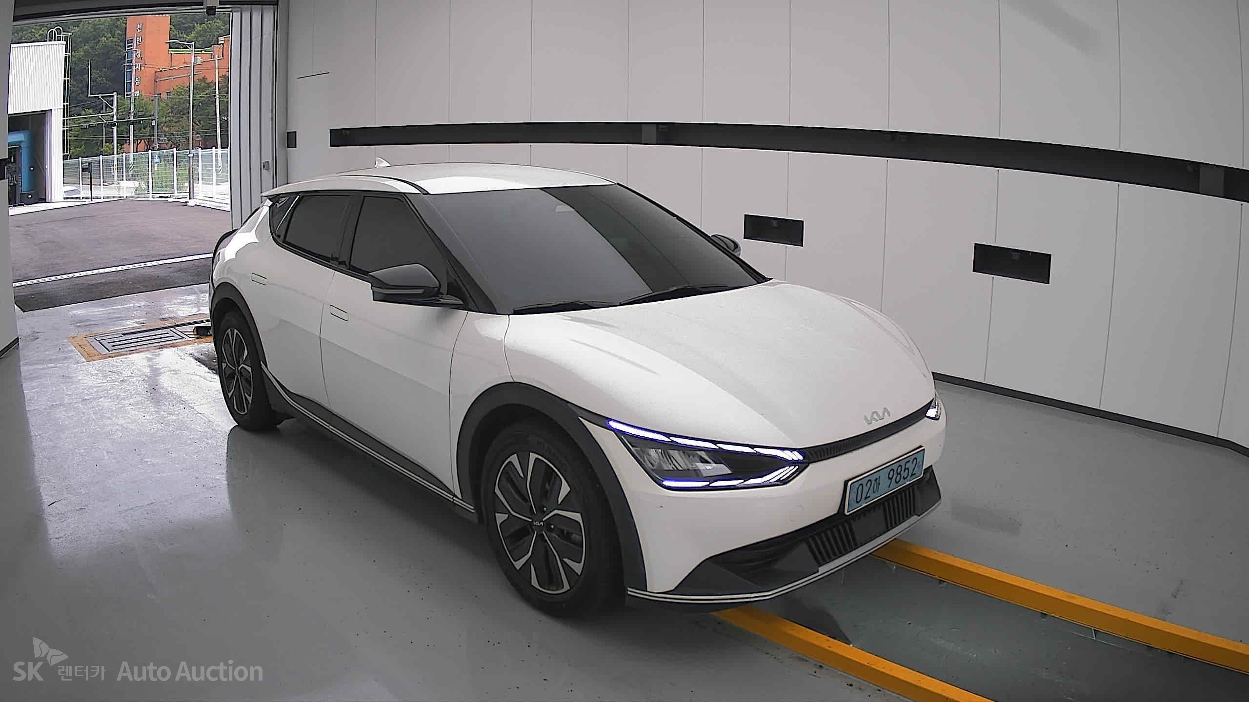 2022 - kia ev6