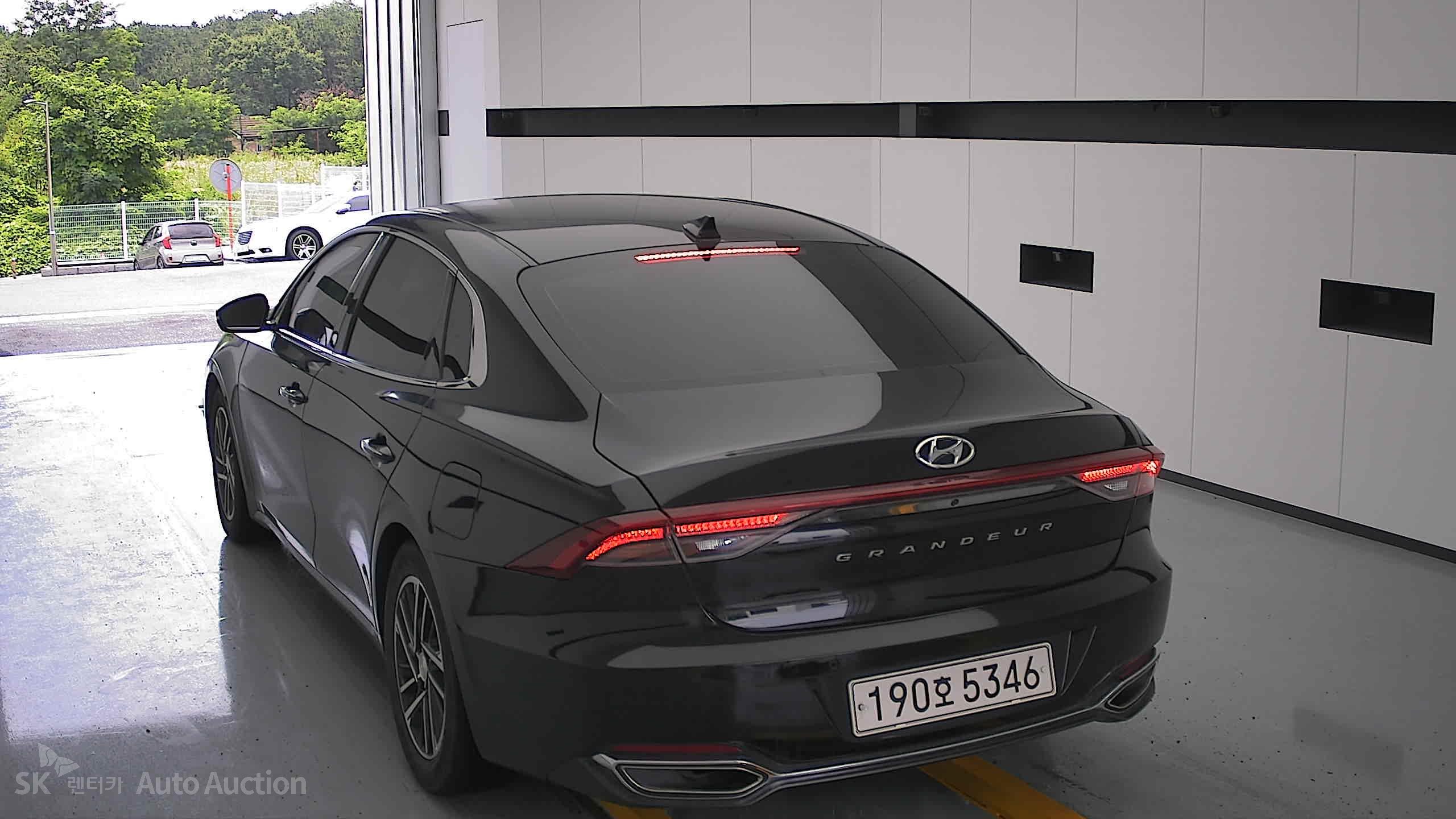 2022 - hyundai grandeur