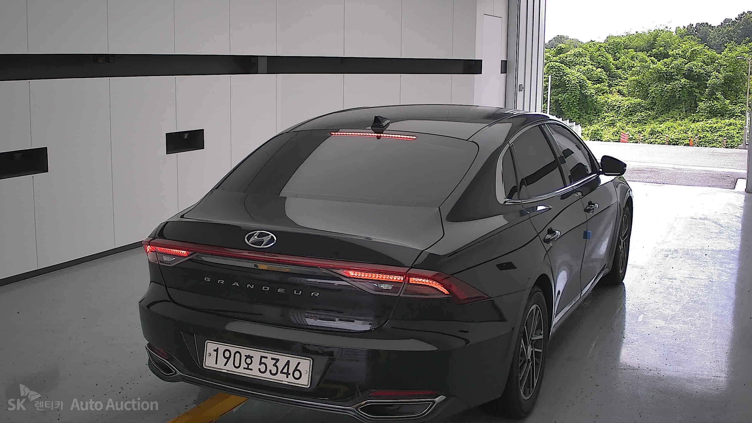 2022 - hyundai grandeur