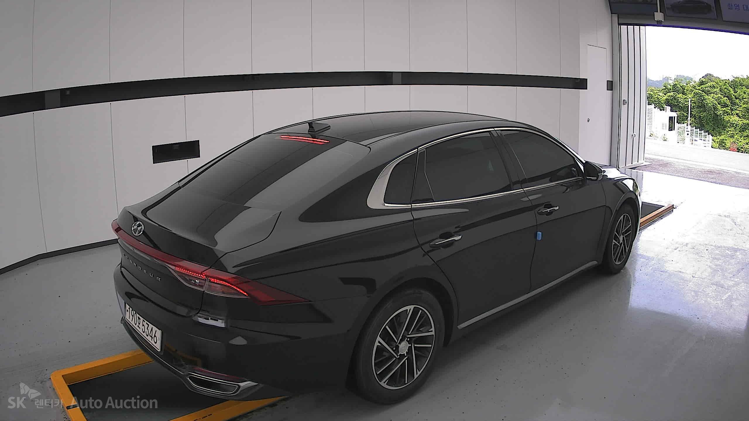 2022 - hyundai grandeur