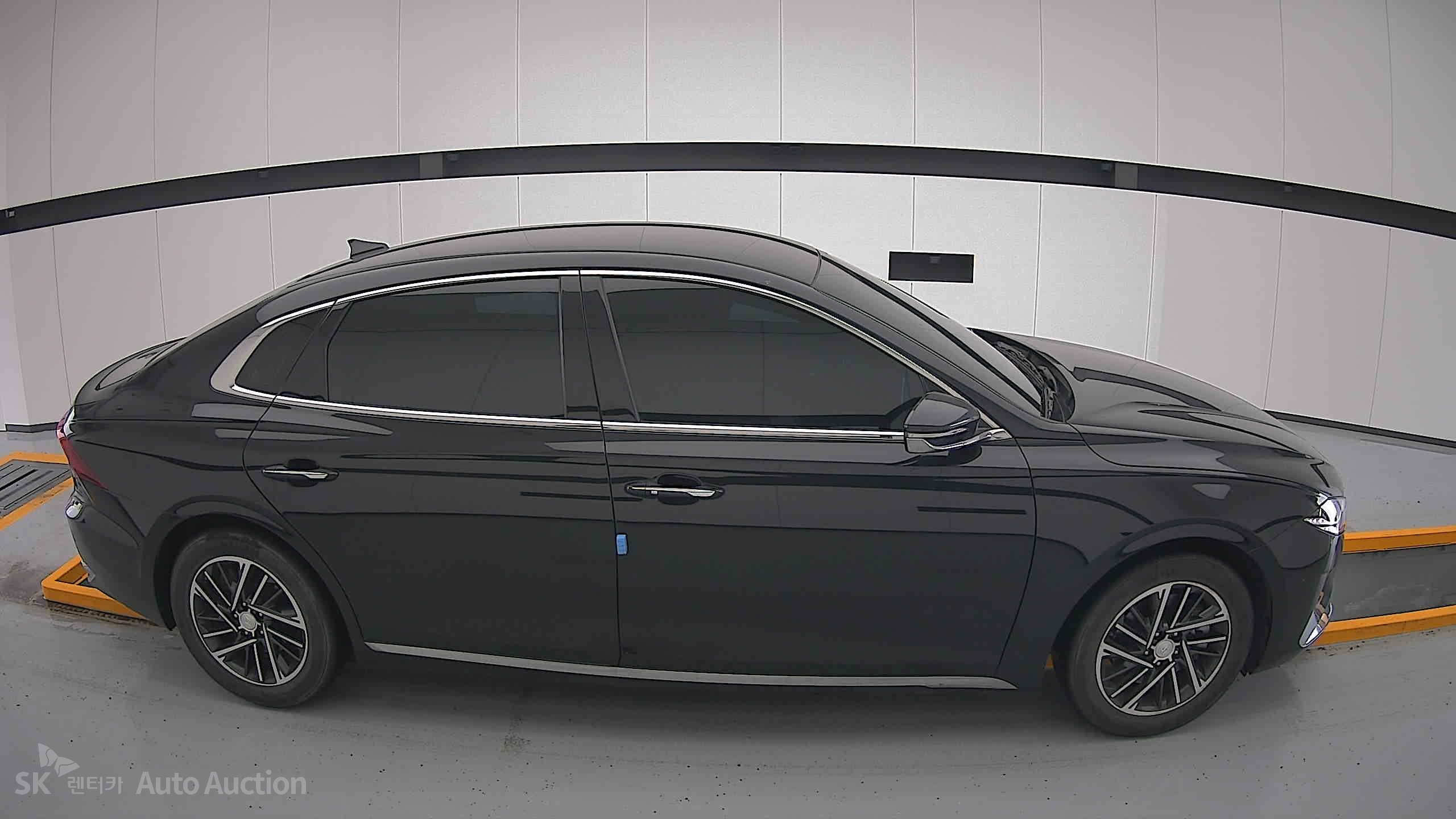 2022 - hyundai grandeur