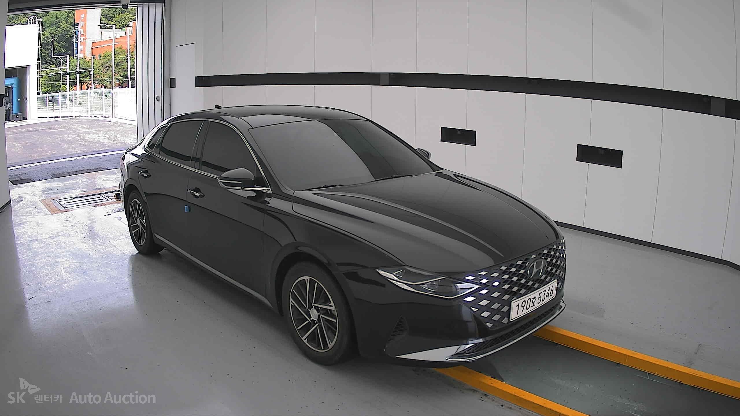 2022 - hyundai grandeur