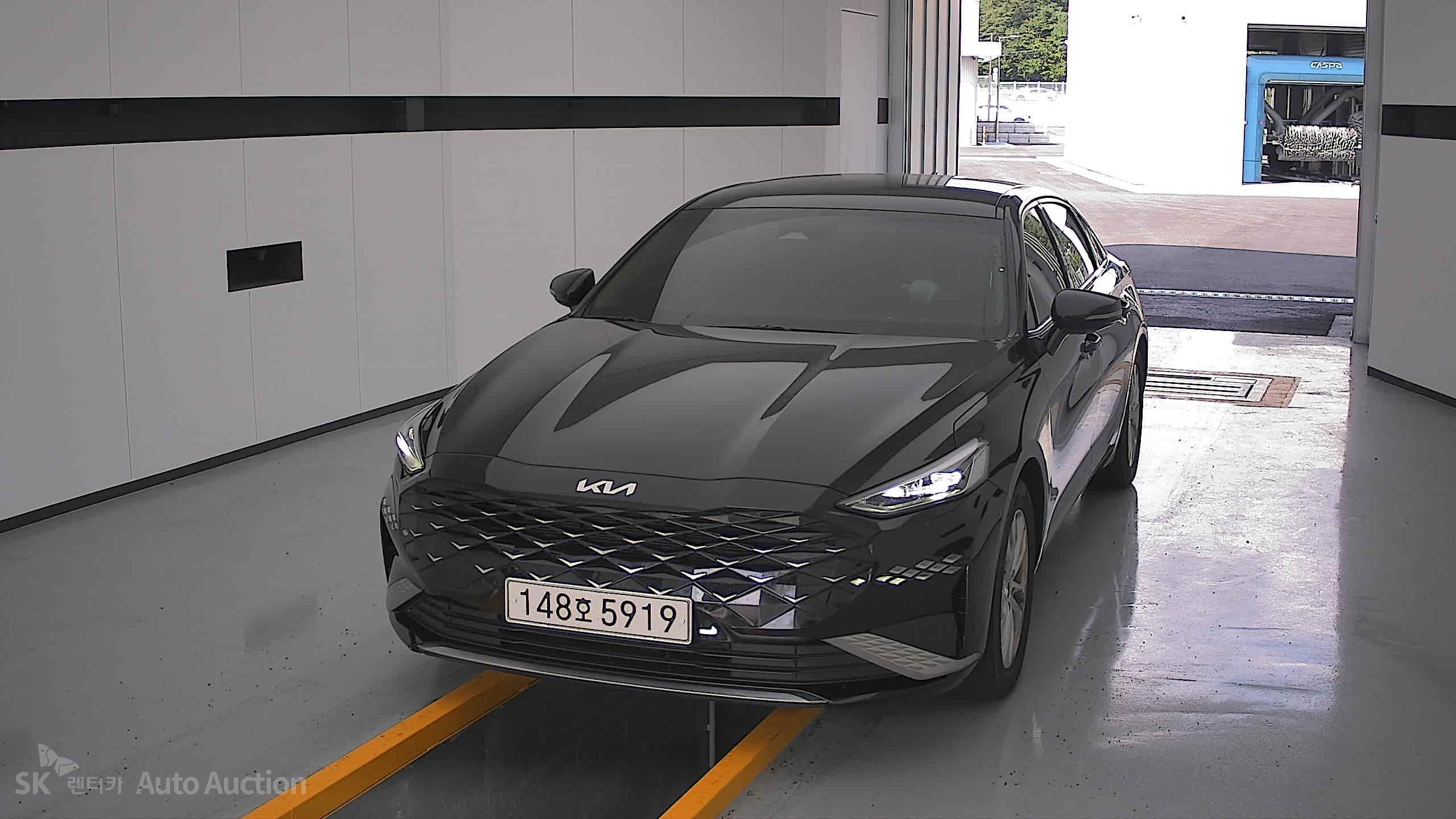 2022 - kia k8