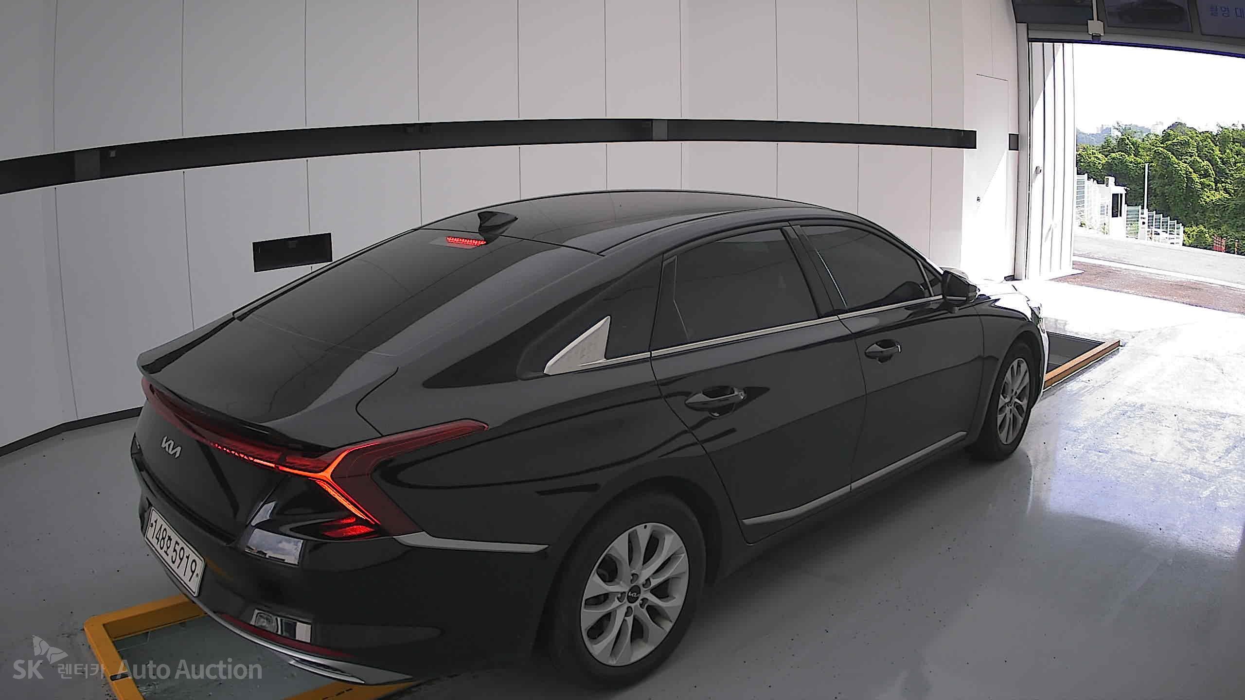 2022 - kia k8