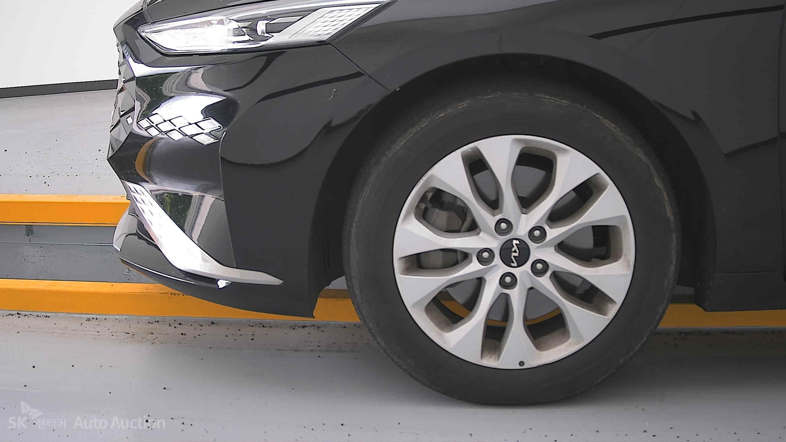 2022 - kia k8