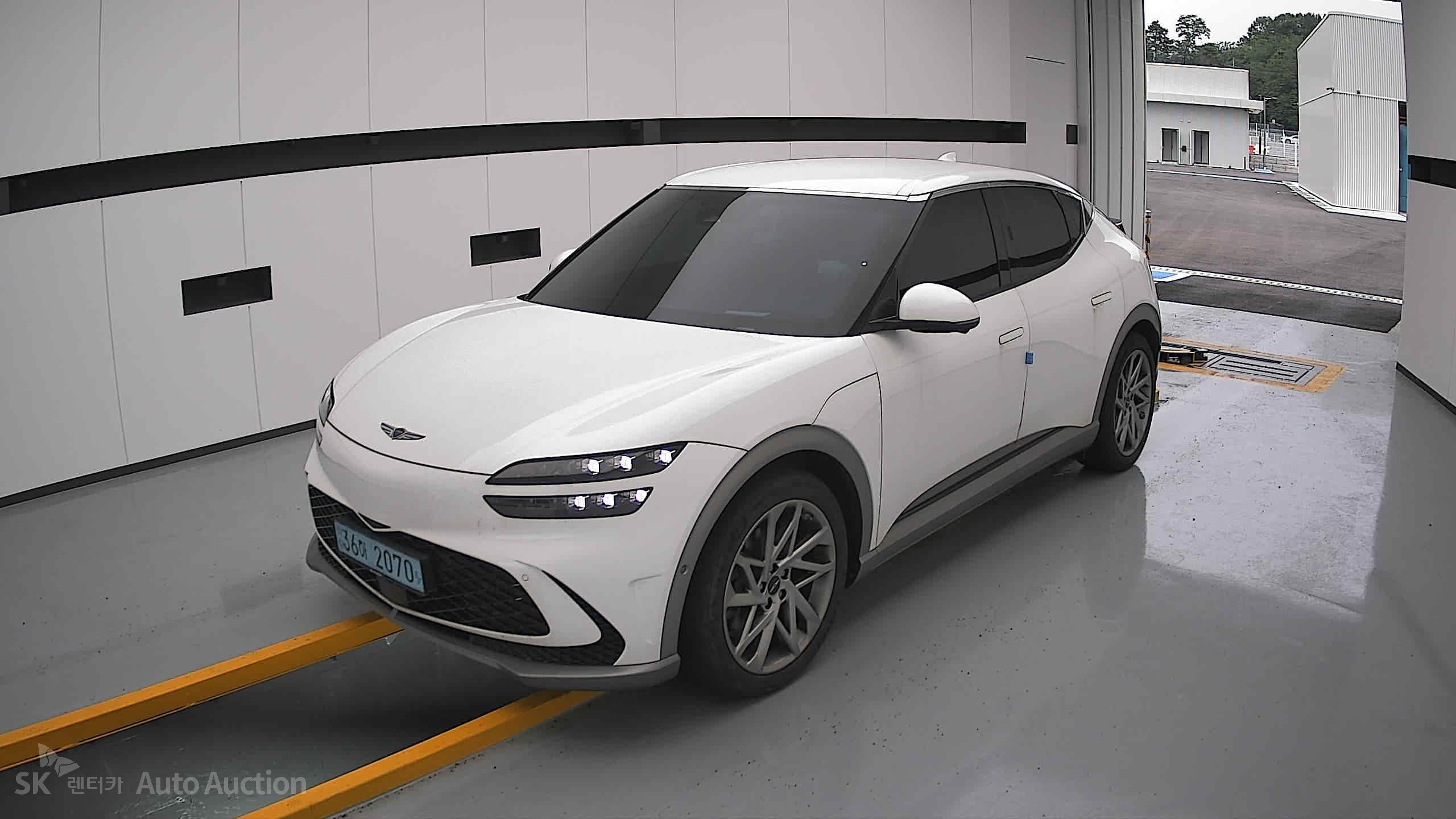 2022 - genesis gv60