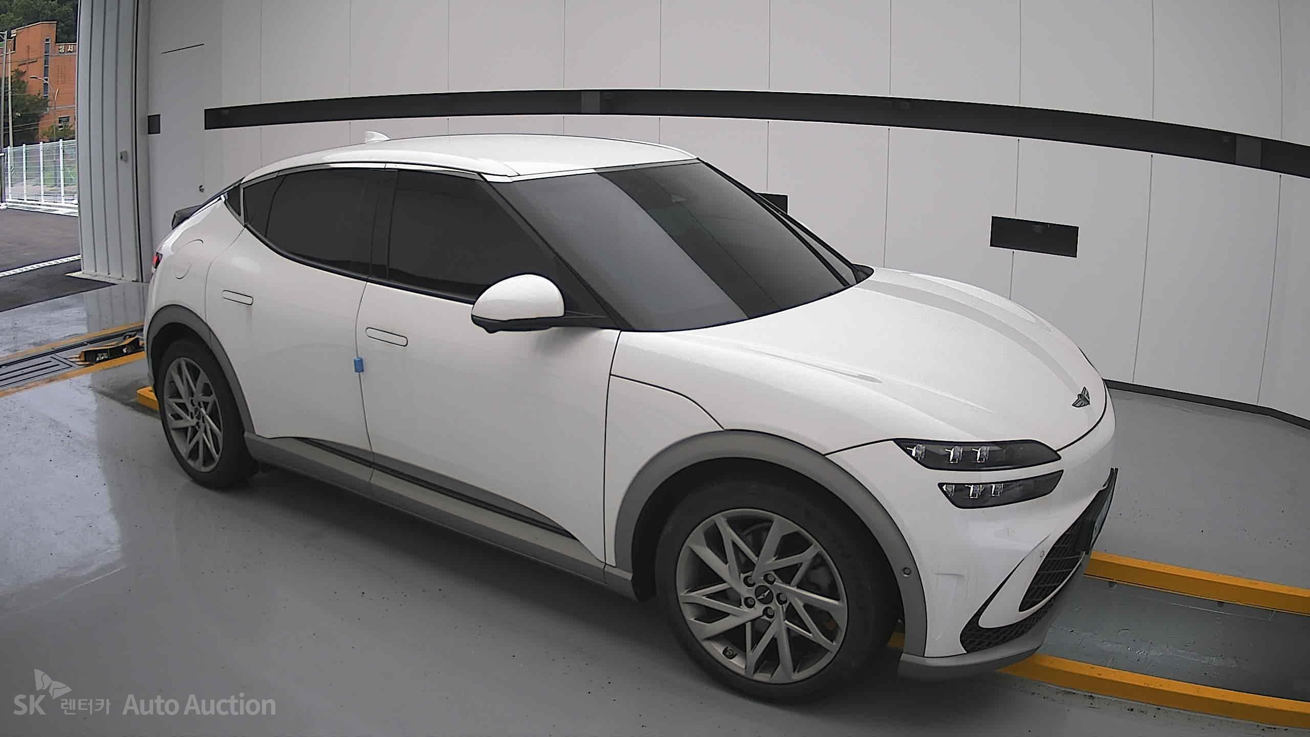 2022 - genesis gv60