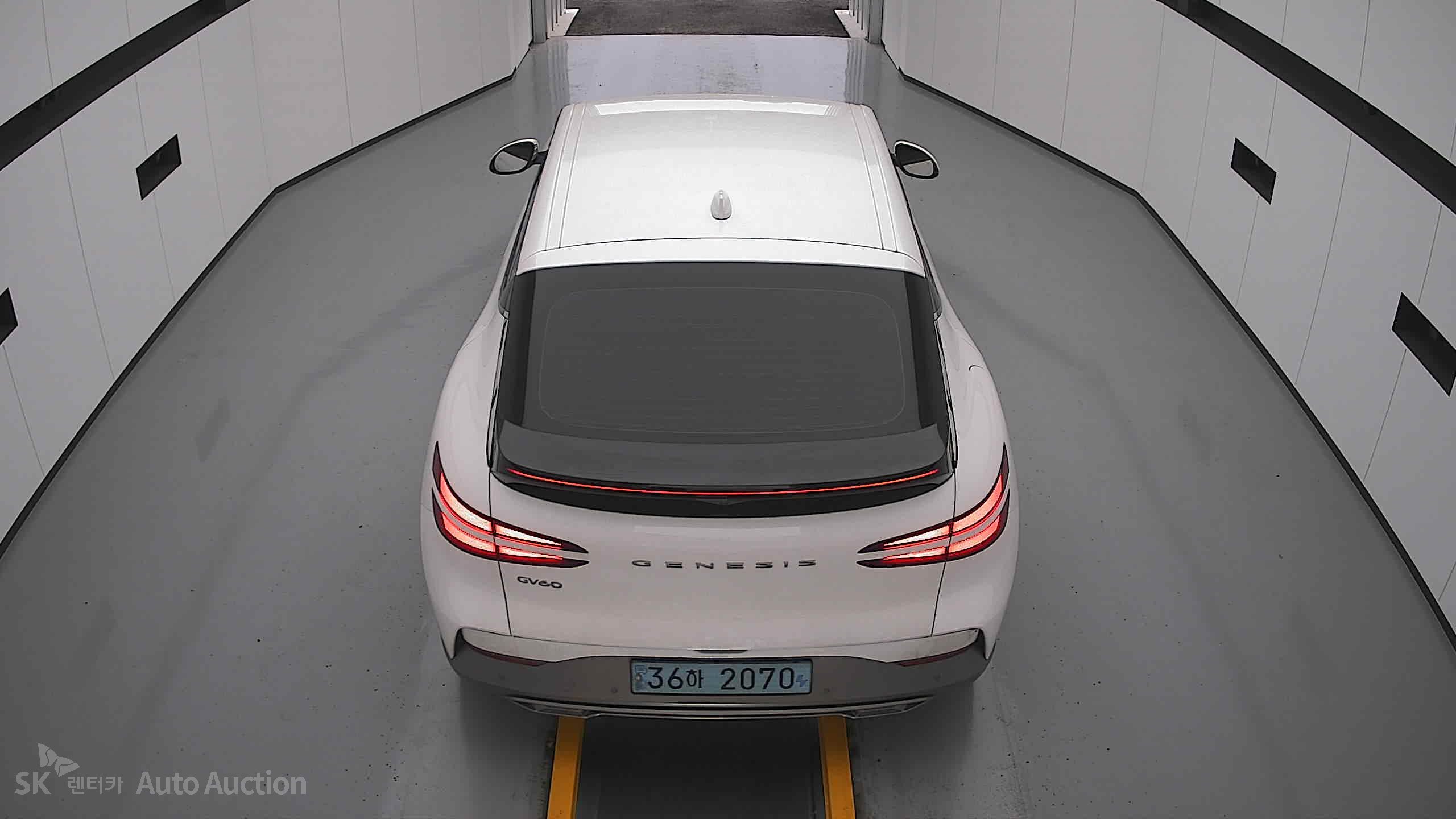 2022 - genesis gv60