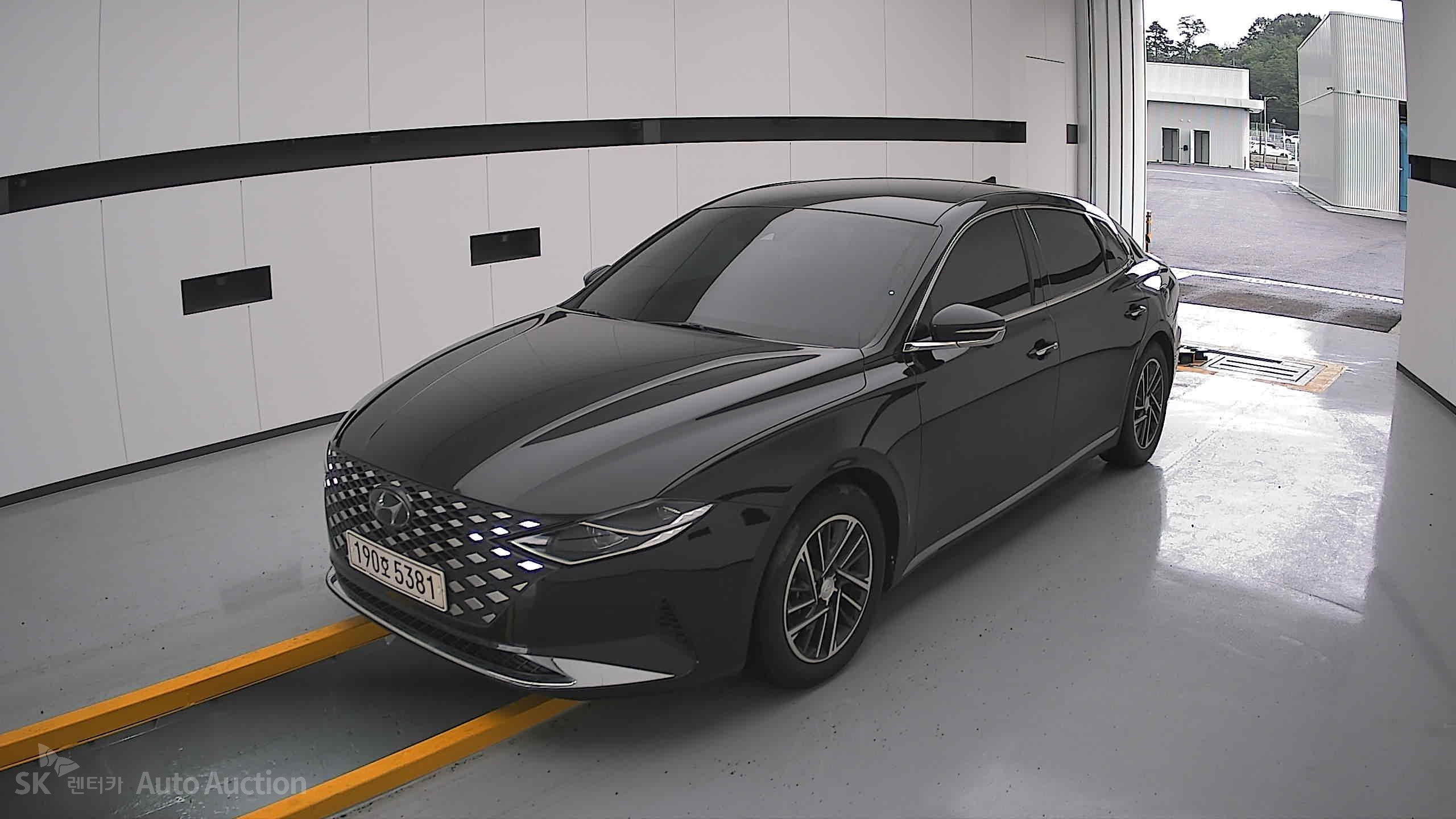2022 - hyundai grandeur