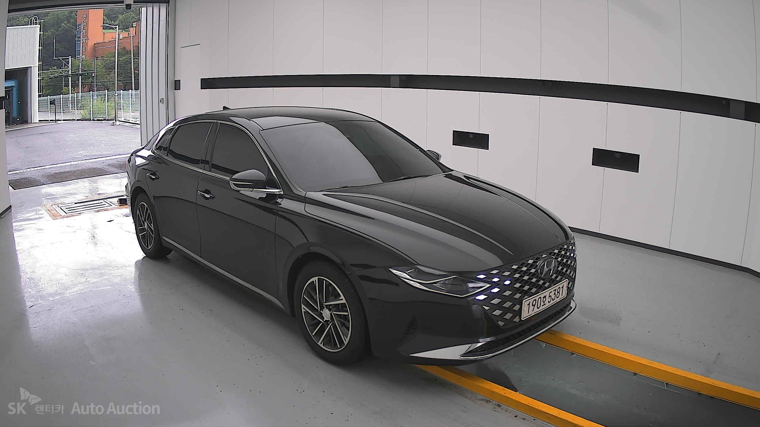 2022 - hyundai grandeur