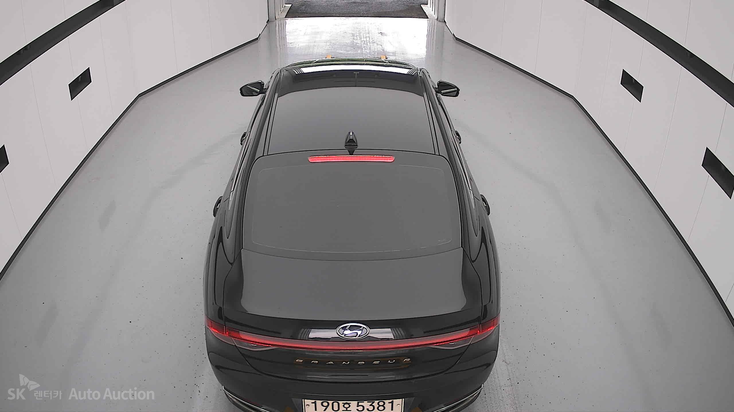 2022 - hyundai grandeur
