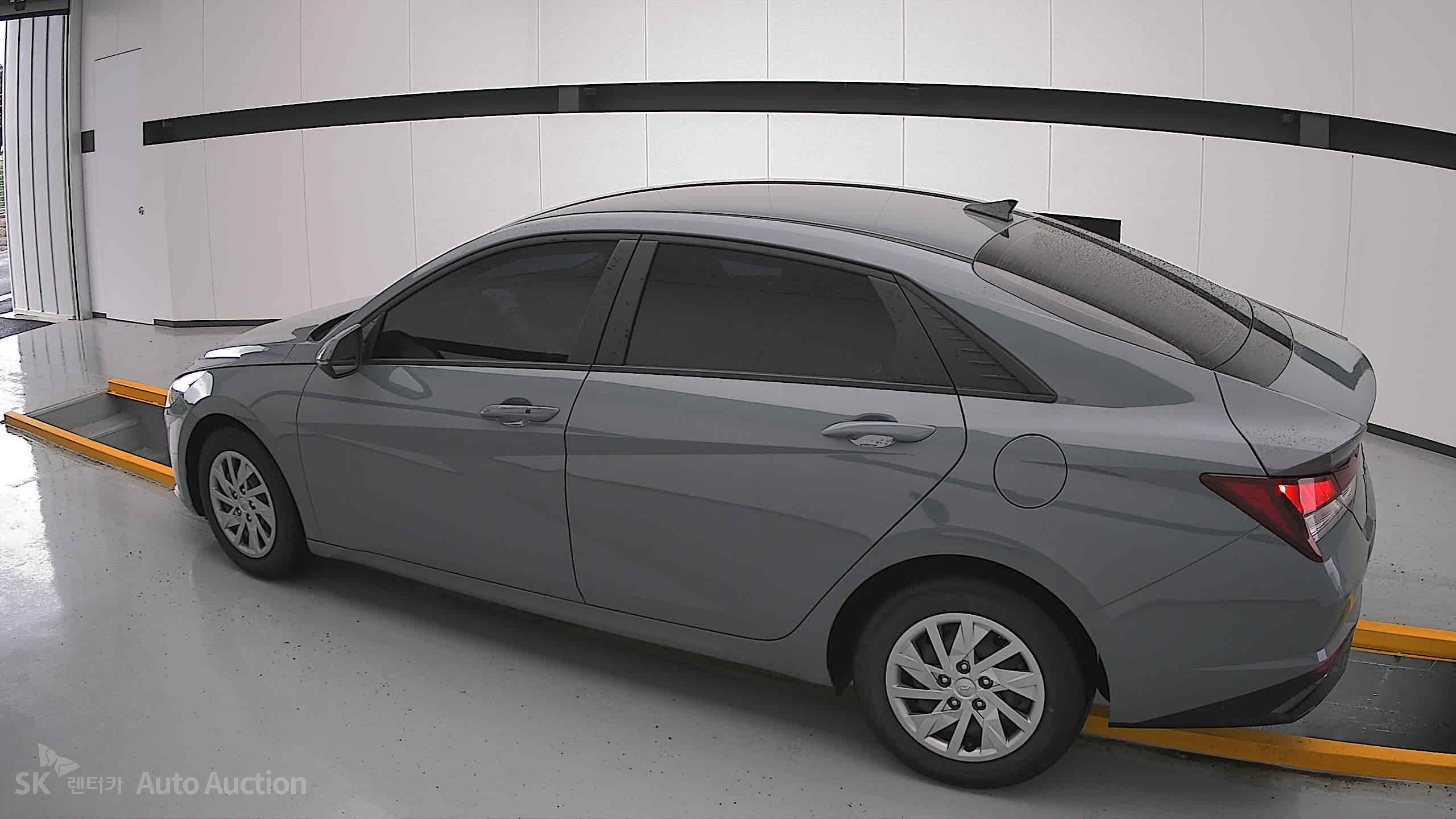 2021 - hyundai avante
