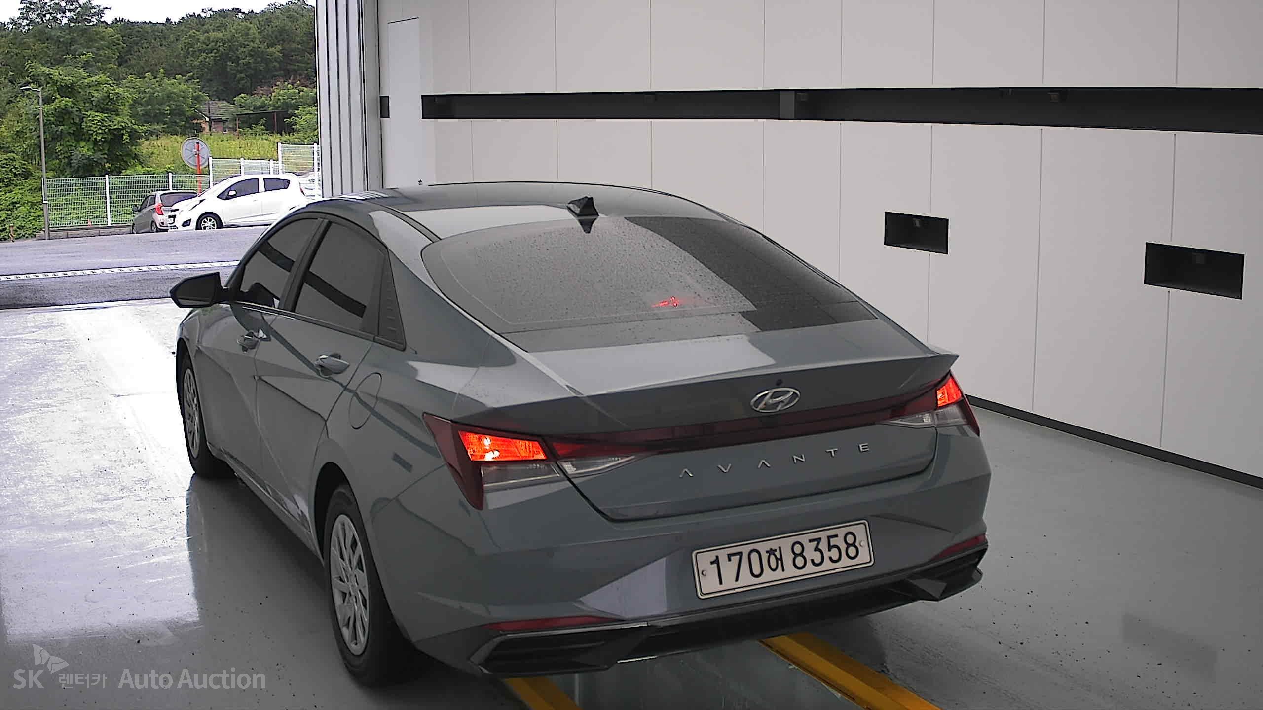 2021 - hyundai avante