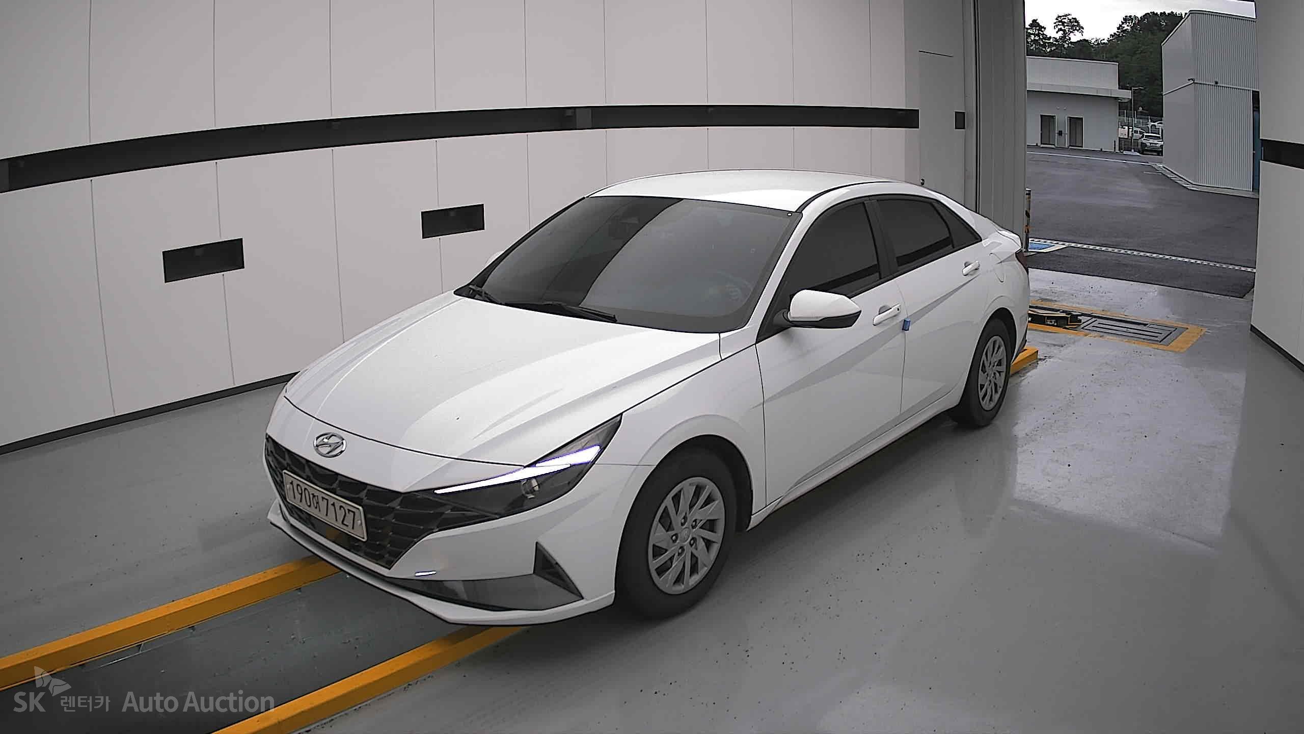 2022 - hyundai avante