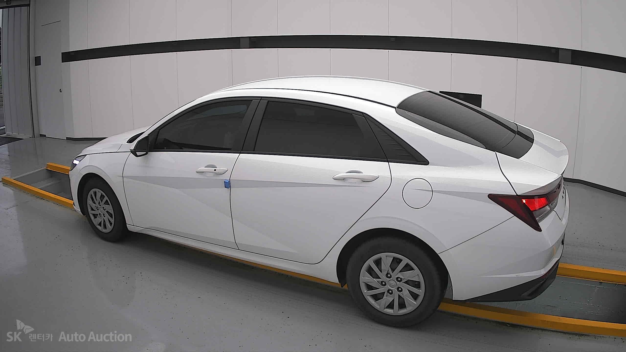 2022 - hyundai avante