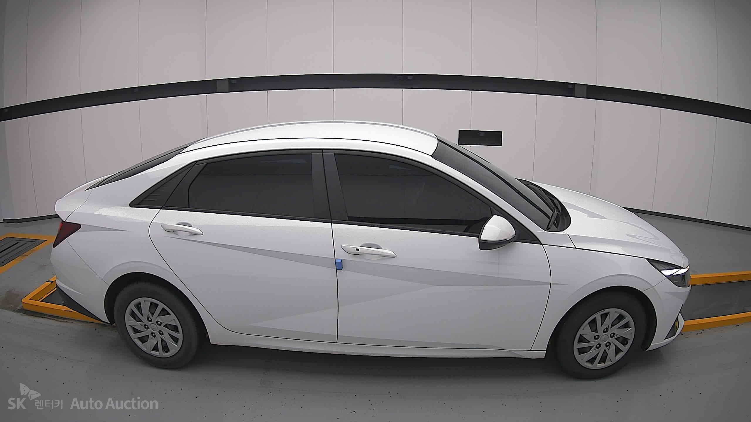 2022 - hyundai avante