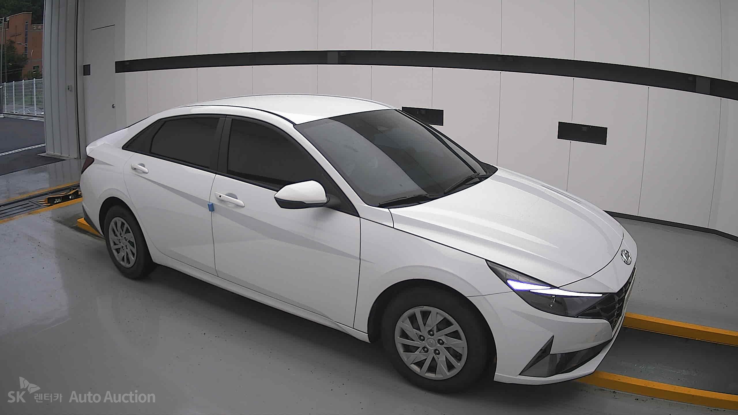 2022 - hyundai avante