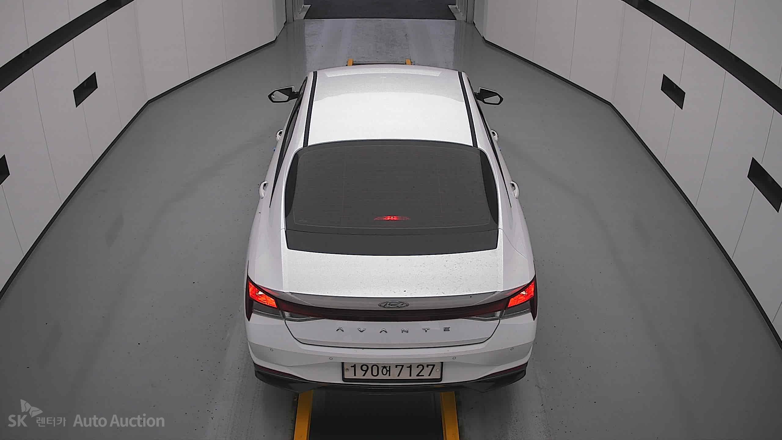 2022 - hyundai avante