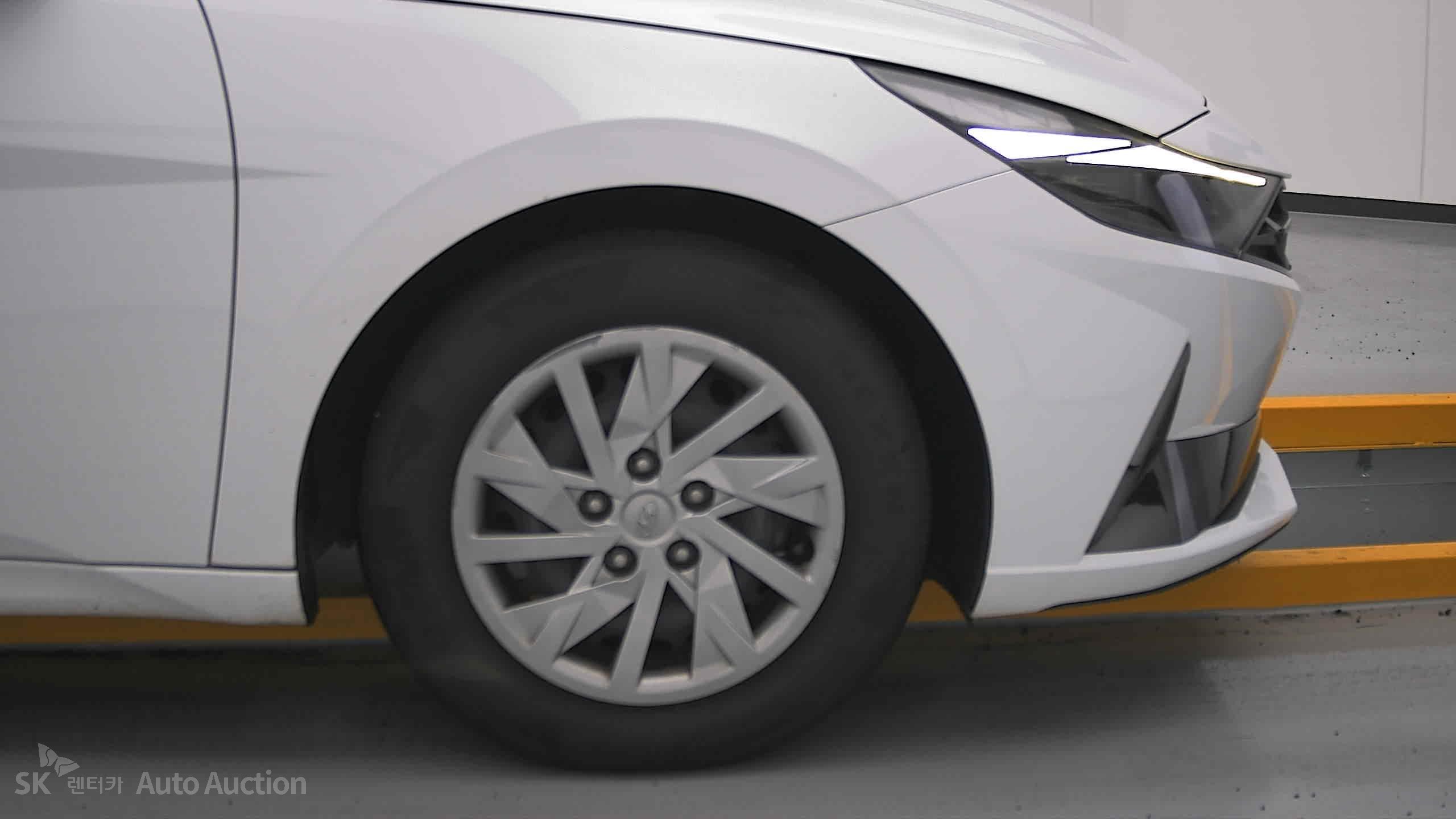 2022 - hyundai avante