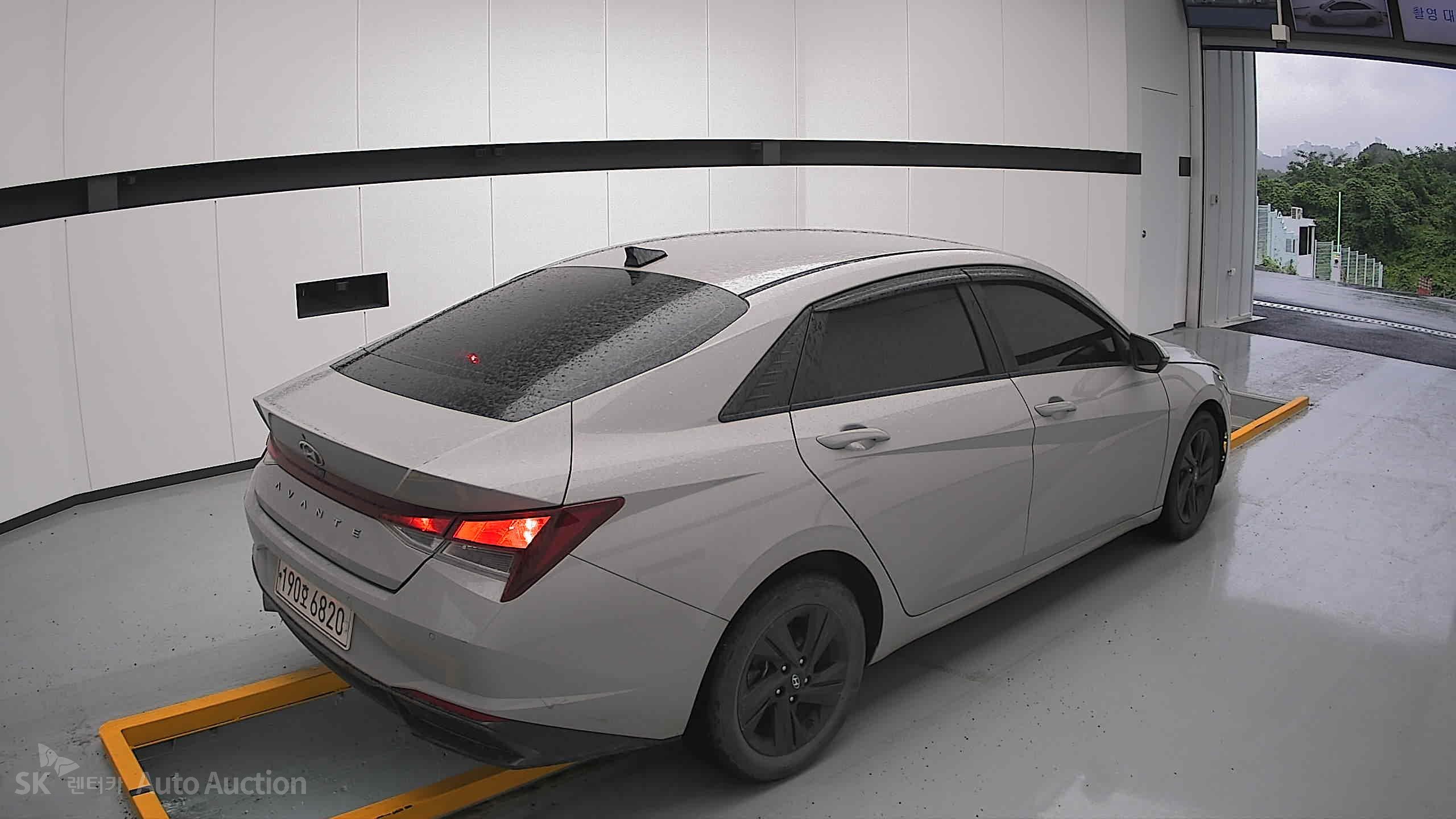 2023 - hyundai avante