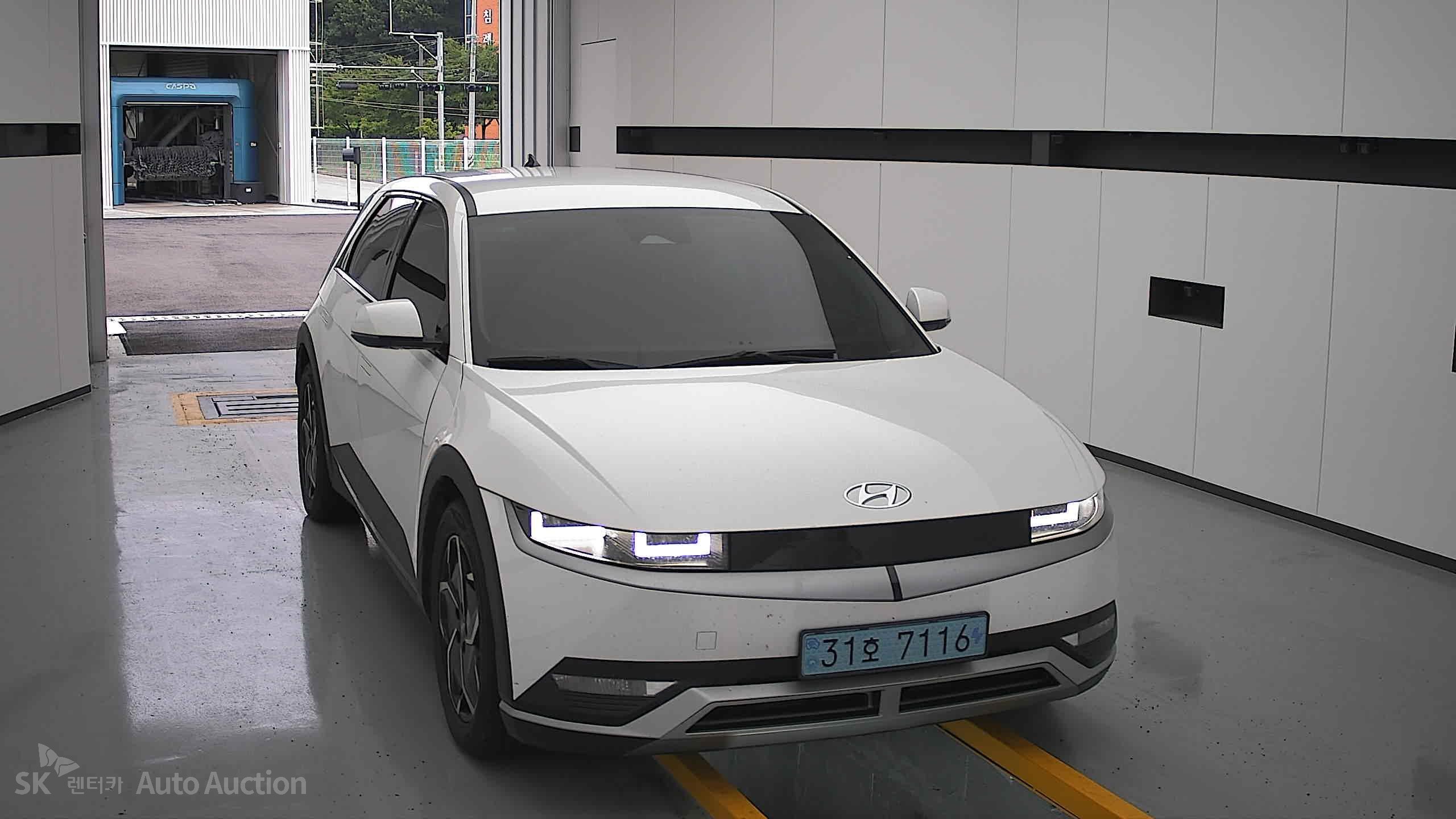 2022 - hyundai ioniq