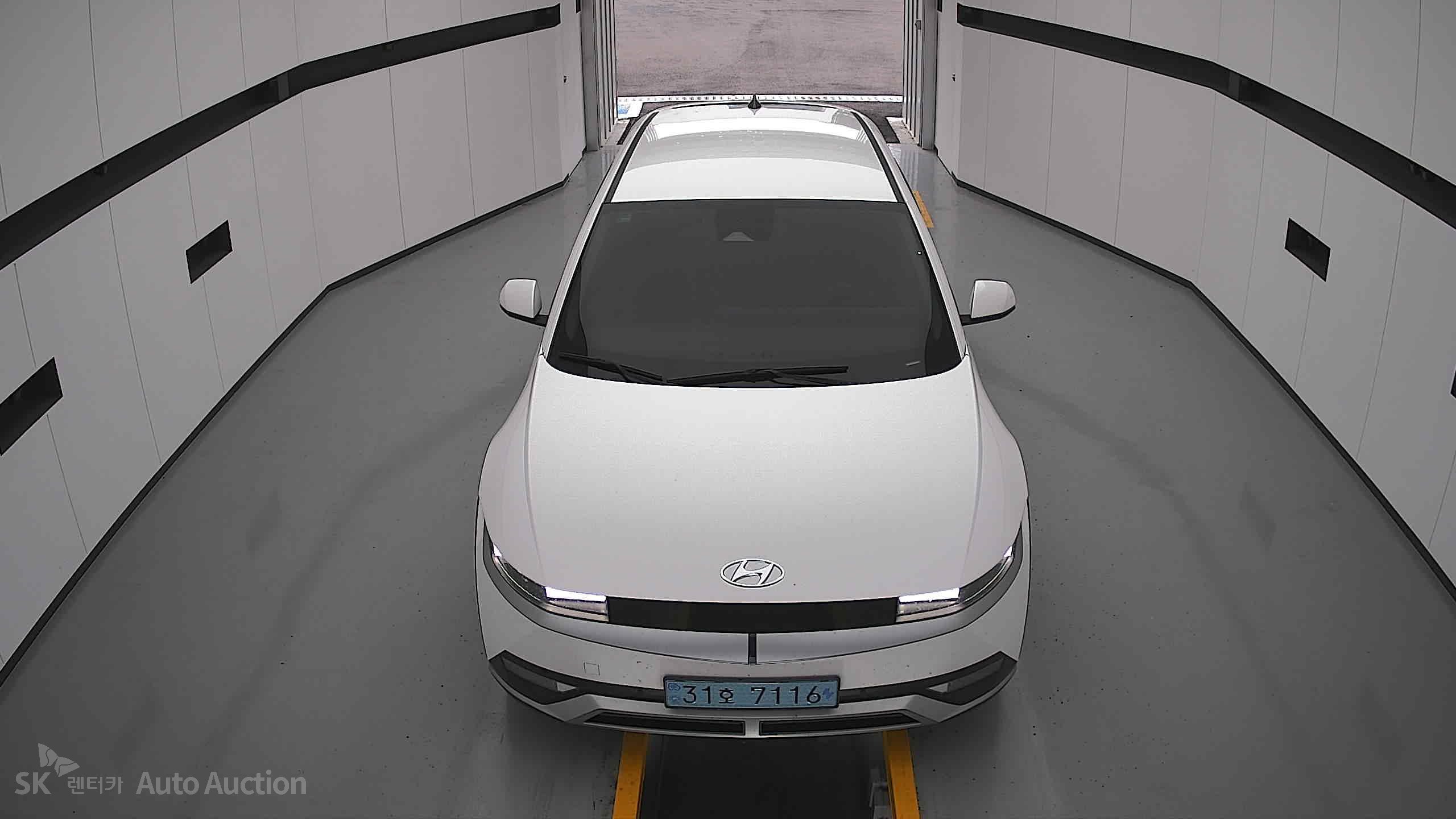 2022 - hyundai ioniq