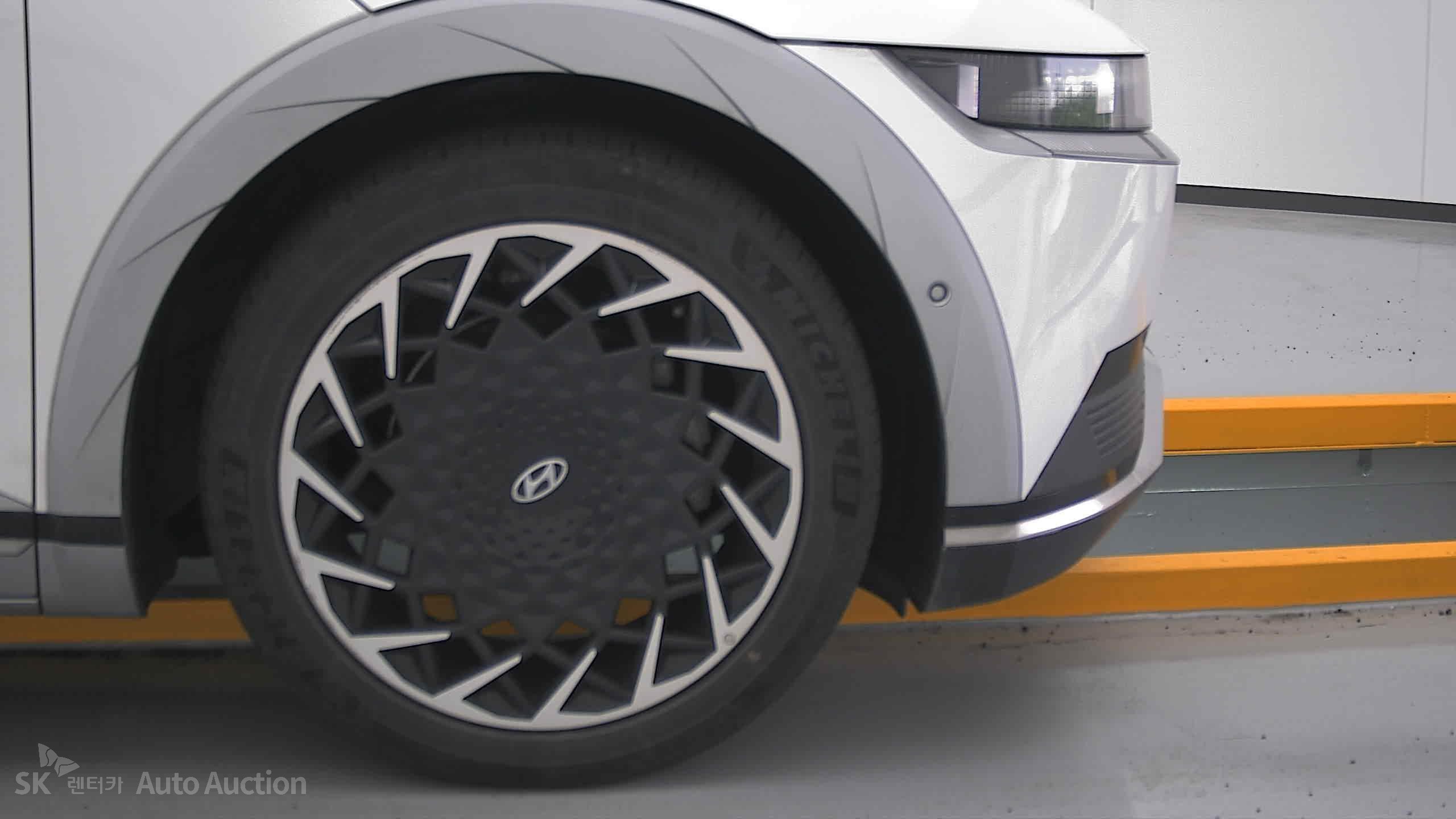 2022 - hyundai ioniq