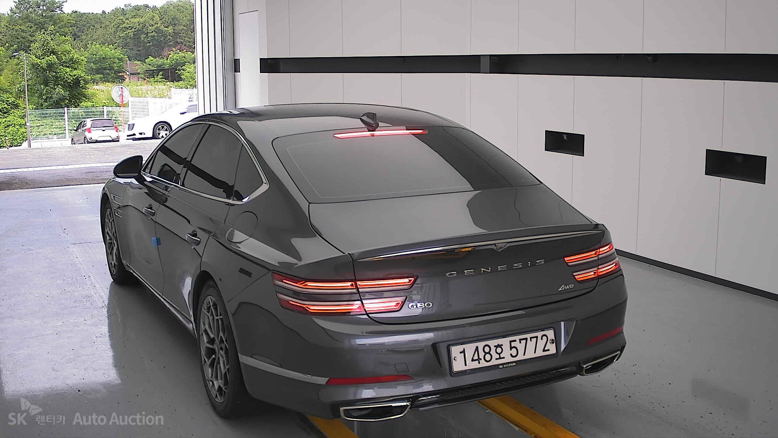 2021 - genesis g80