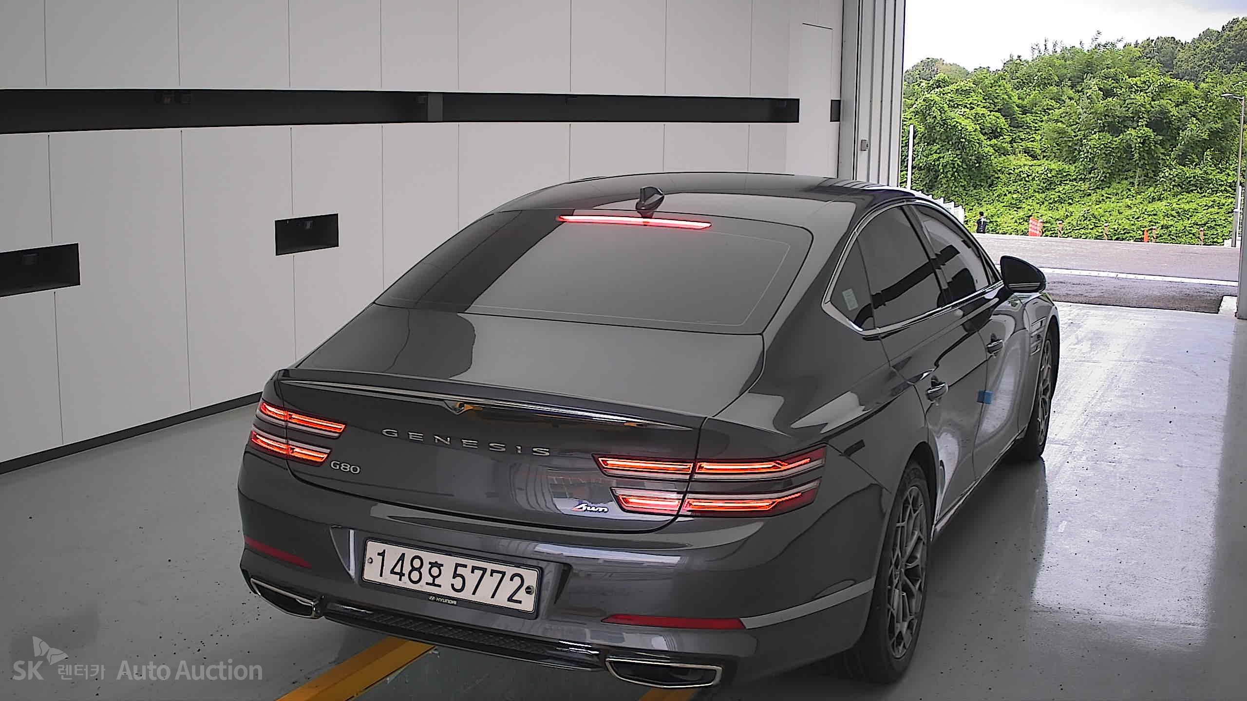 2021 - genesis g80
